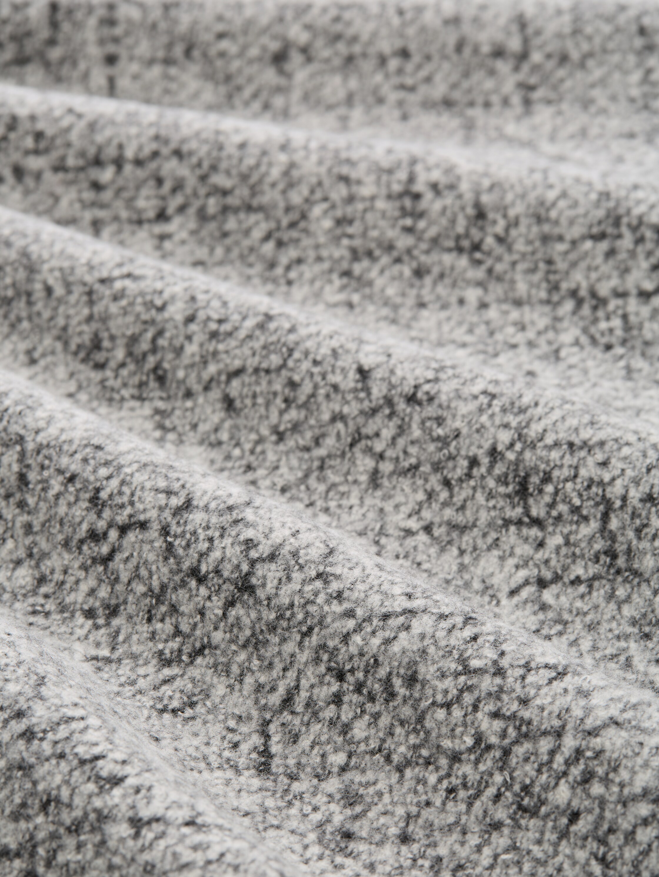 Sweatshirt with V-neck - black_white_argyle_structure - 