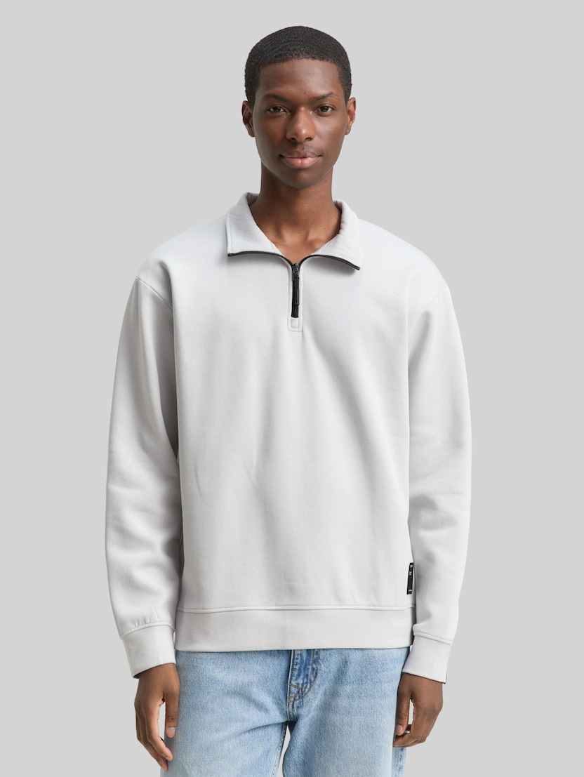 Troyer Sweatshirt mit Logo-Badge von Denim Male, Chalk Grey