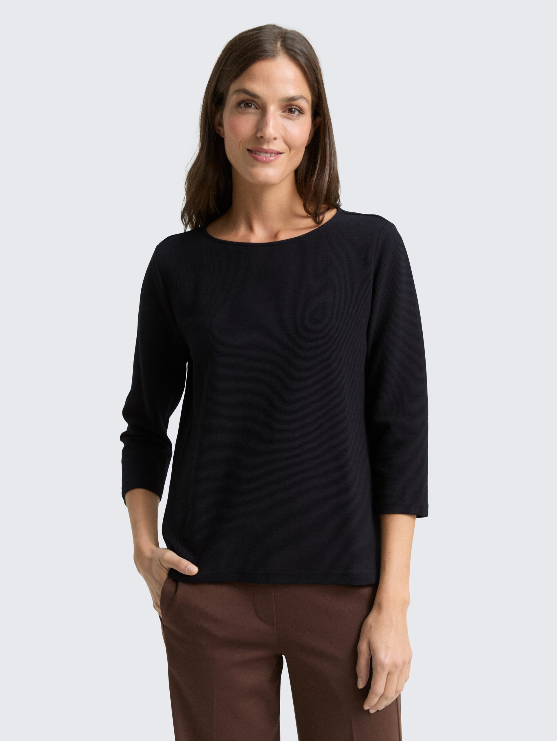 Langarmshirt mit Ottoman-Struktur - deep black - Ausschnitt Model-Vorderansicht
