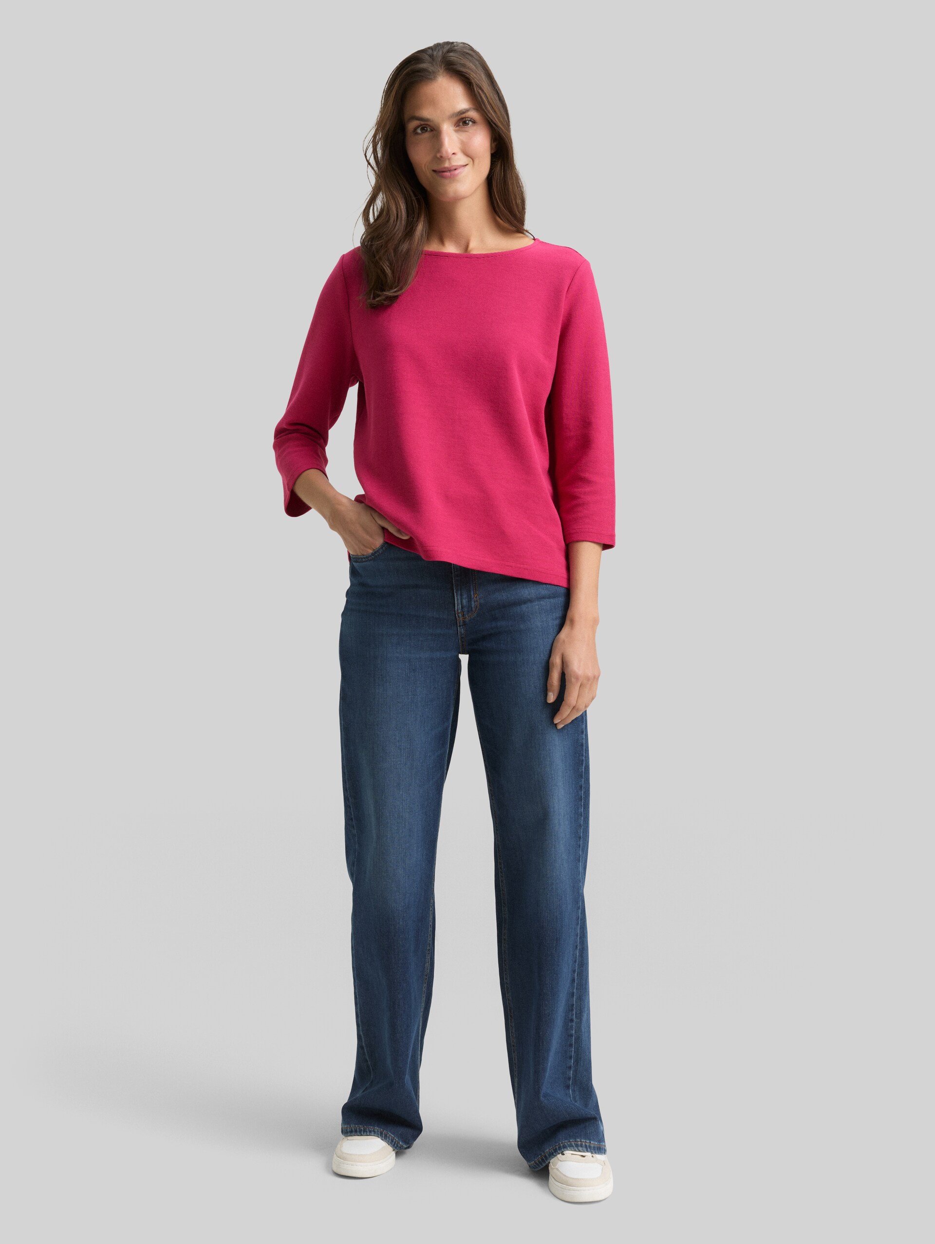 Long-sleeved shirt with ottoman texture - cherry granita - Model front view