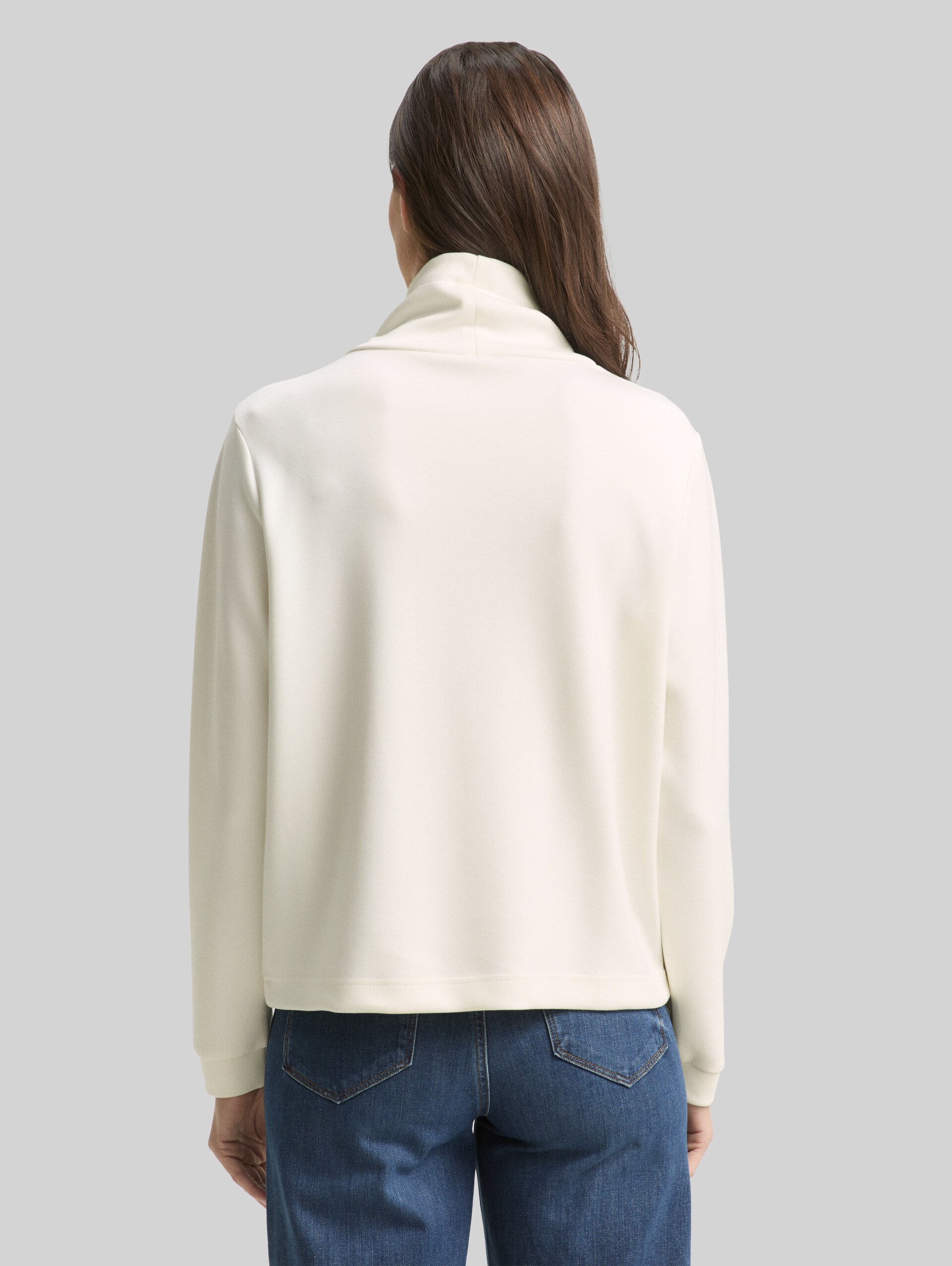 Scuba sweatshirt with stand-up collar - Whisper White - Neckline model-back view