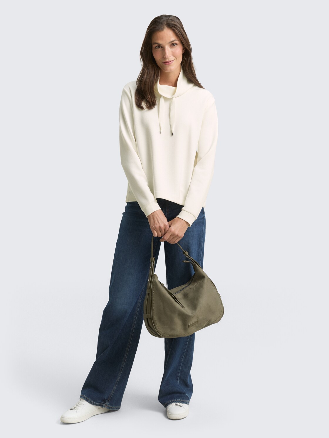 Scuba Sweatshirt mit Stehkragen - Whisper White - Model-Vorderansicht