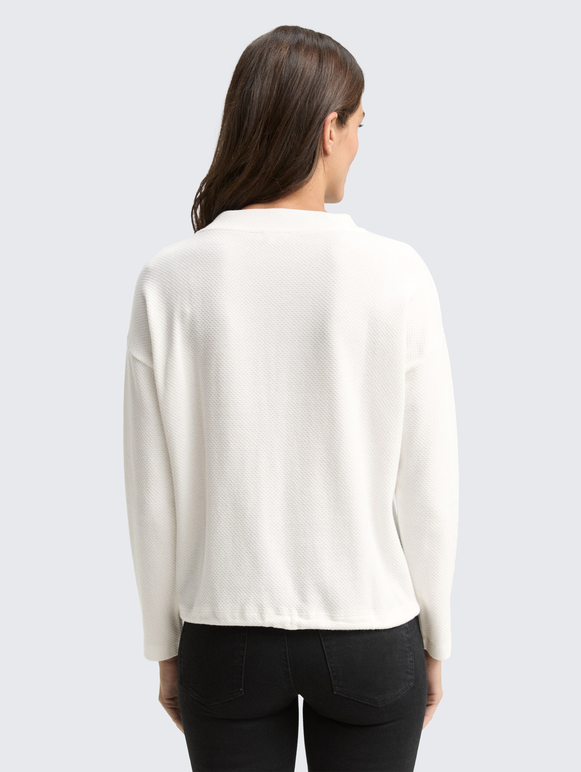 Loose Fit Sweatshirt - Whisper White - Auschnitt Model-Rückansicht