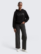 Oversize Hoodie Sweatshirt mit Glitzer-Applikation - deep black - Model-Vorderansicht