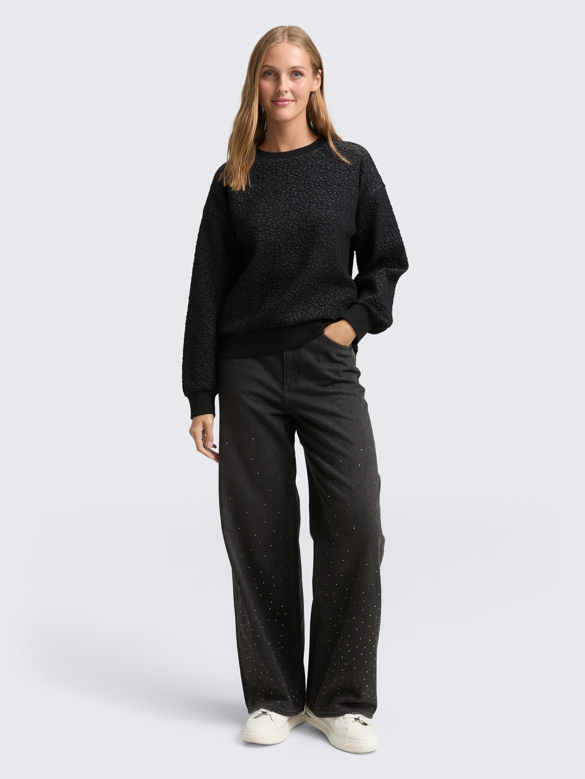 Sweatshirt mit Glitzer-Effekt - black glitter - Model-Vorderansicht