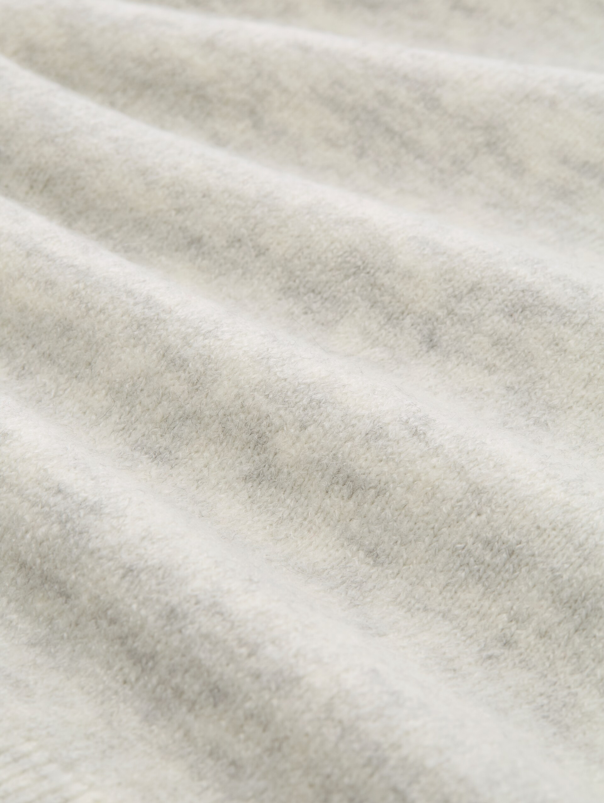 Cosy Strickpullover - Marble Beige Melange - Material-Ansicht