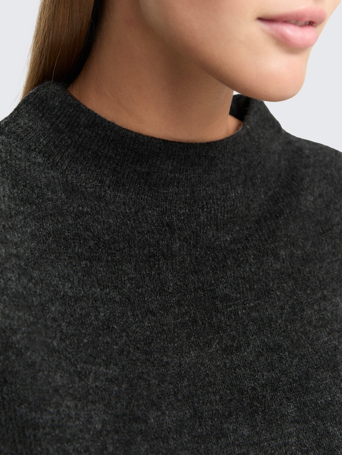 Cosy Strickpullover - Shale Grey Melange - Detail-Model-Ansicht