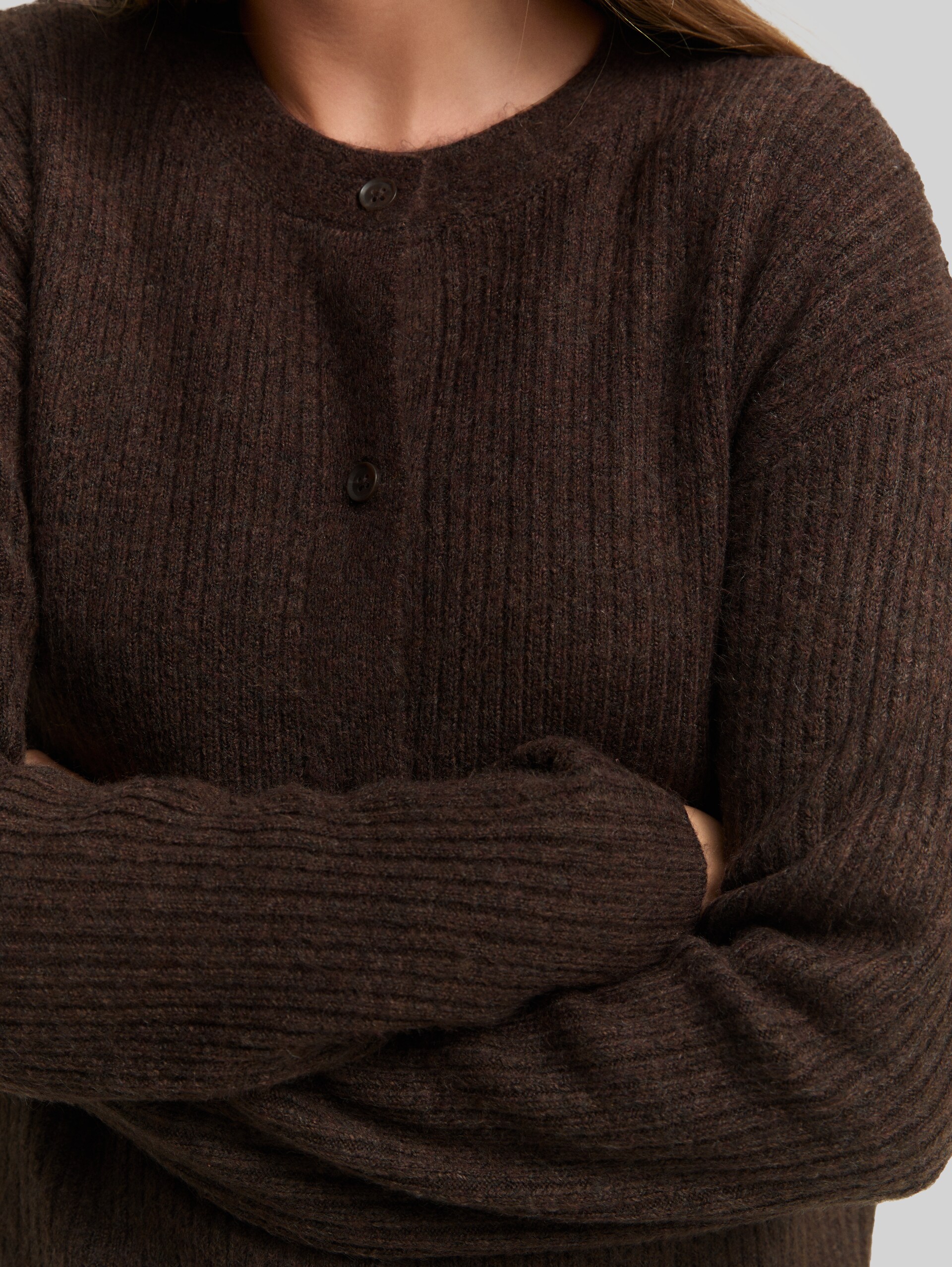 Cosy cardigan with round neckline - soft chocolate brown melange - Detail model view