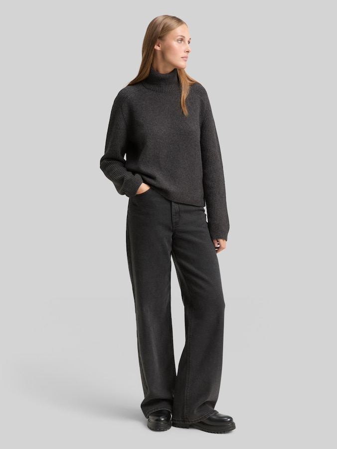Relaxed Fit Strickpullover mit Stehkragen von Denim Female, Shale Grey Melange