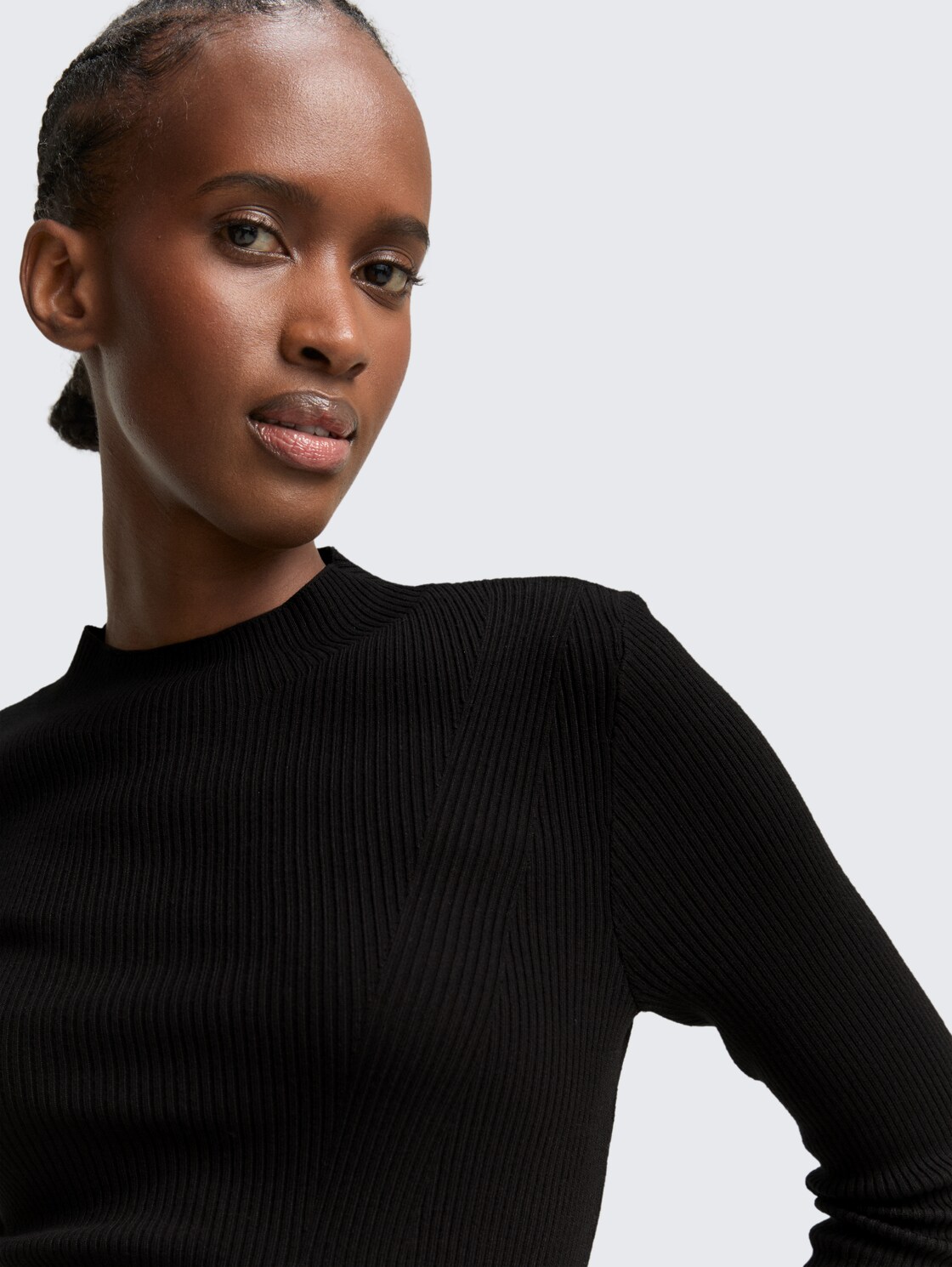 Tight Fit Strickpullover - deep black - Detail-Model-Ansicht