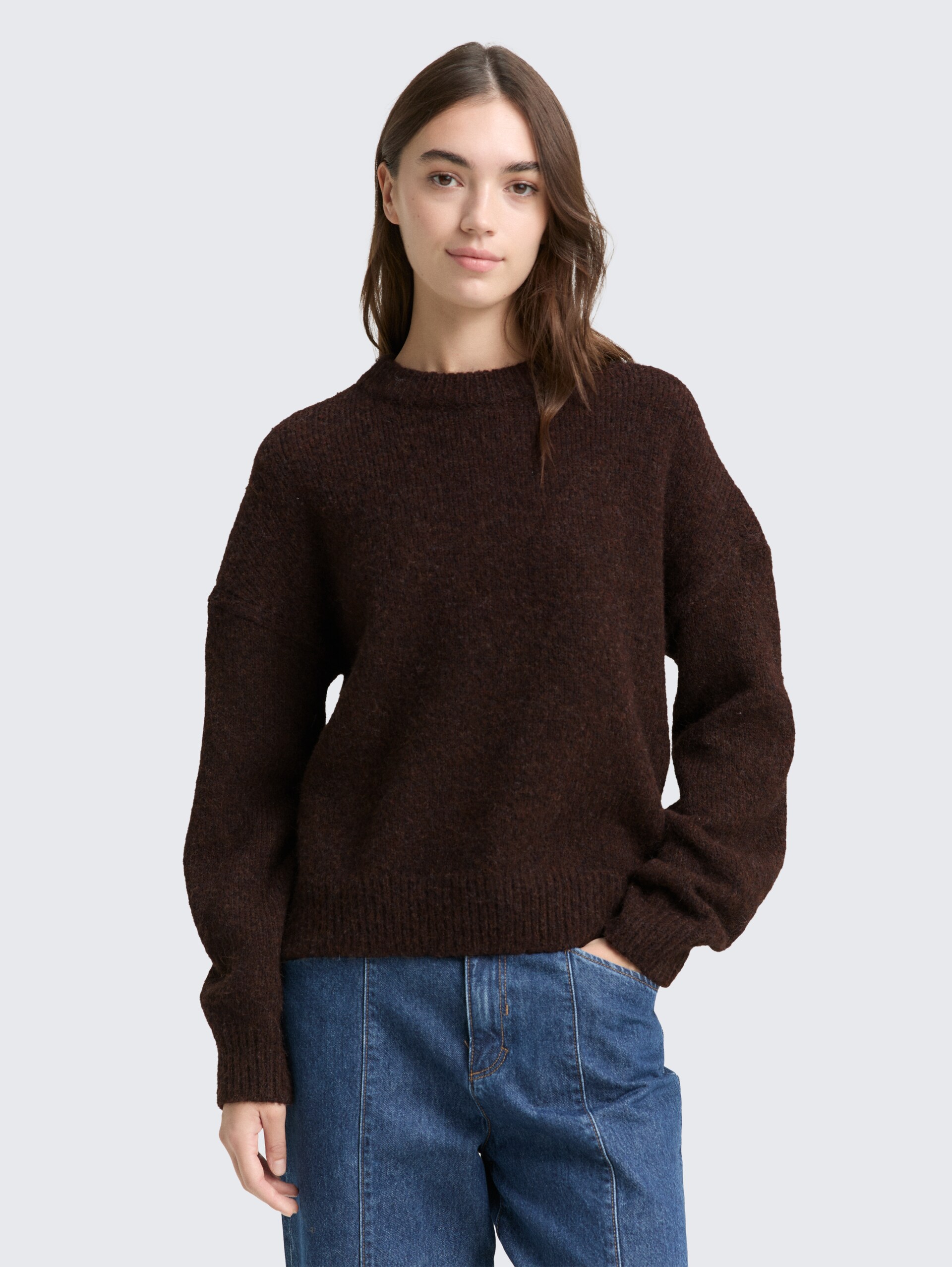 Oversize Strickpullover - soft chocolate brown melange - Ausschnitt Model-Vorderansicht