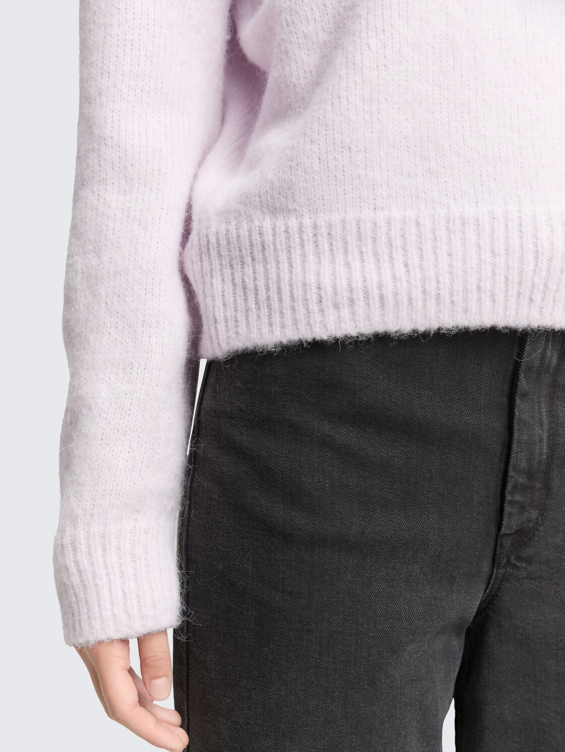 Oversize Strickpullover - lilac fog melange - Detail-Model-Ansicht
