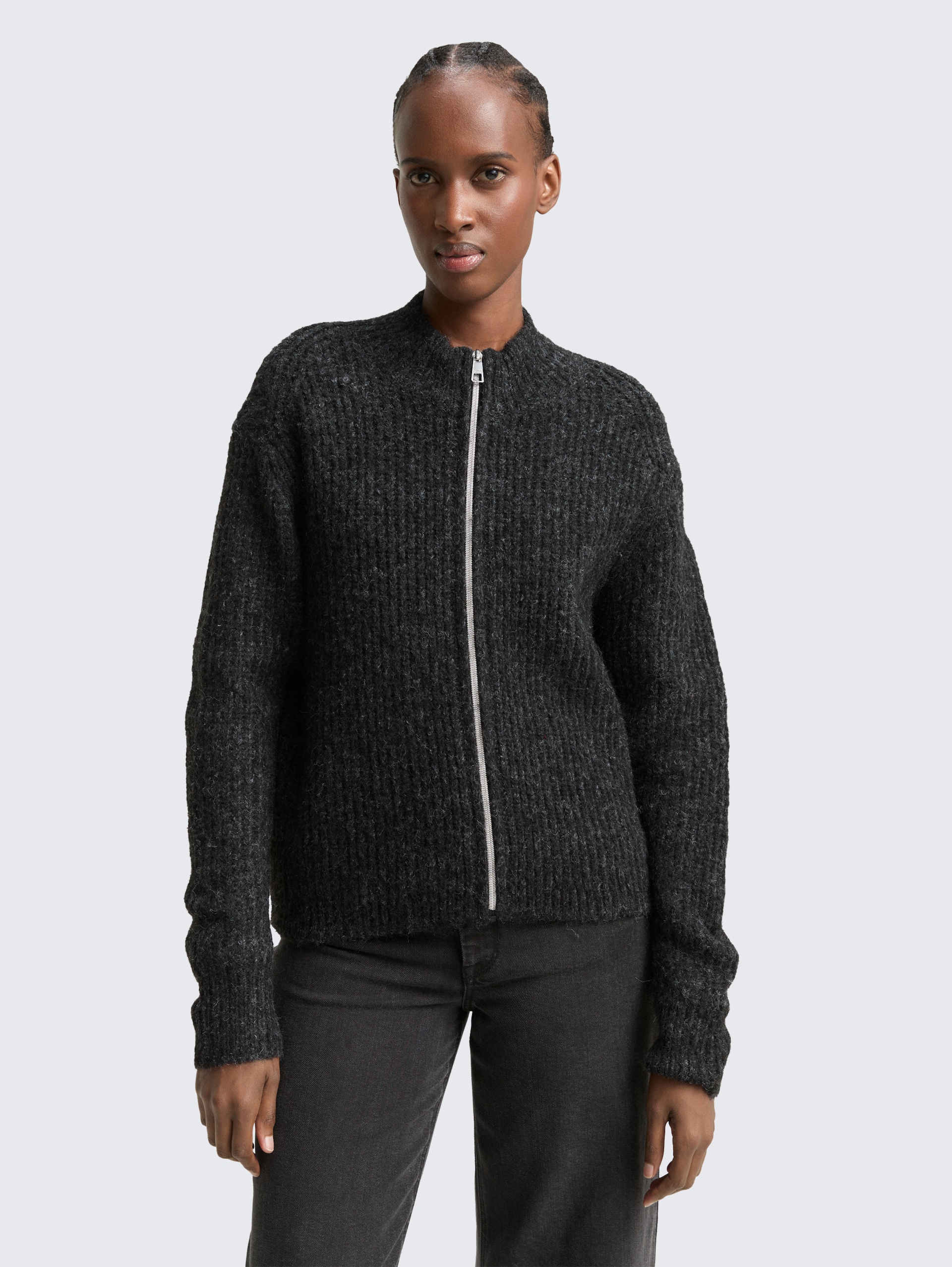 Cardigan mit Reißverschluss - Shale Grey Melange - Ausschnitt Model-Vorderansicht