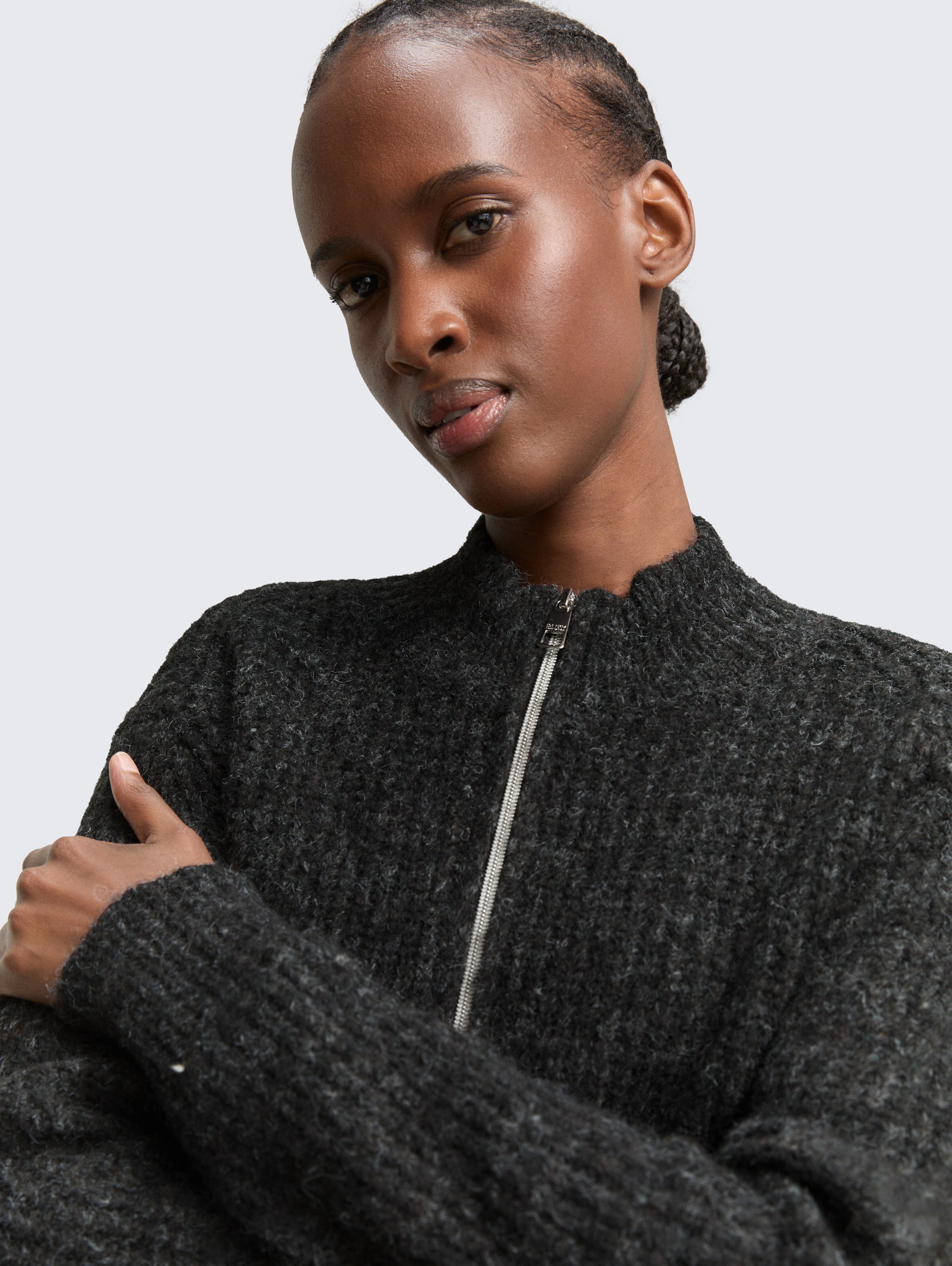 2024セオリー黒ボンバージャケットコンパクトクレープブルゾンニットカーディガン BLANK HOTEL カーディガン Fuzzy Leopard Crewneck Knit Cardigan