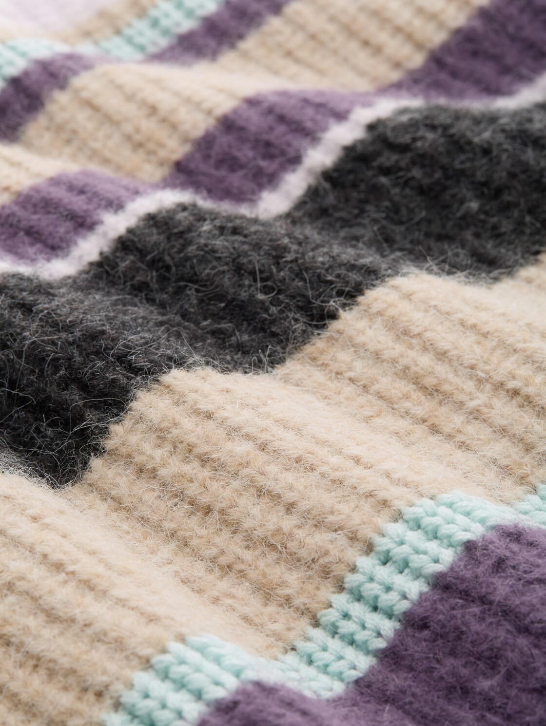 Relaxed Fit Strickpullover mit Streifenmuster - beige lilac multicolor stripe - Material-Ansicht