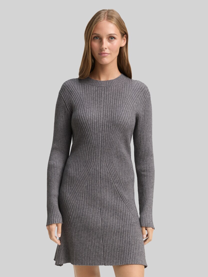 Fitted Mini-Kleid aus Rippstrick von Denim Female, Stormy Gray Melange