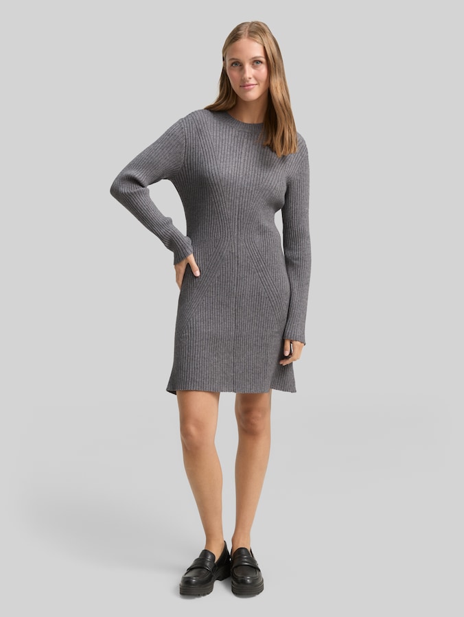 Fitted Mini-Kleid aus Rippstrick von Denim Female, Stormy Gray Melange