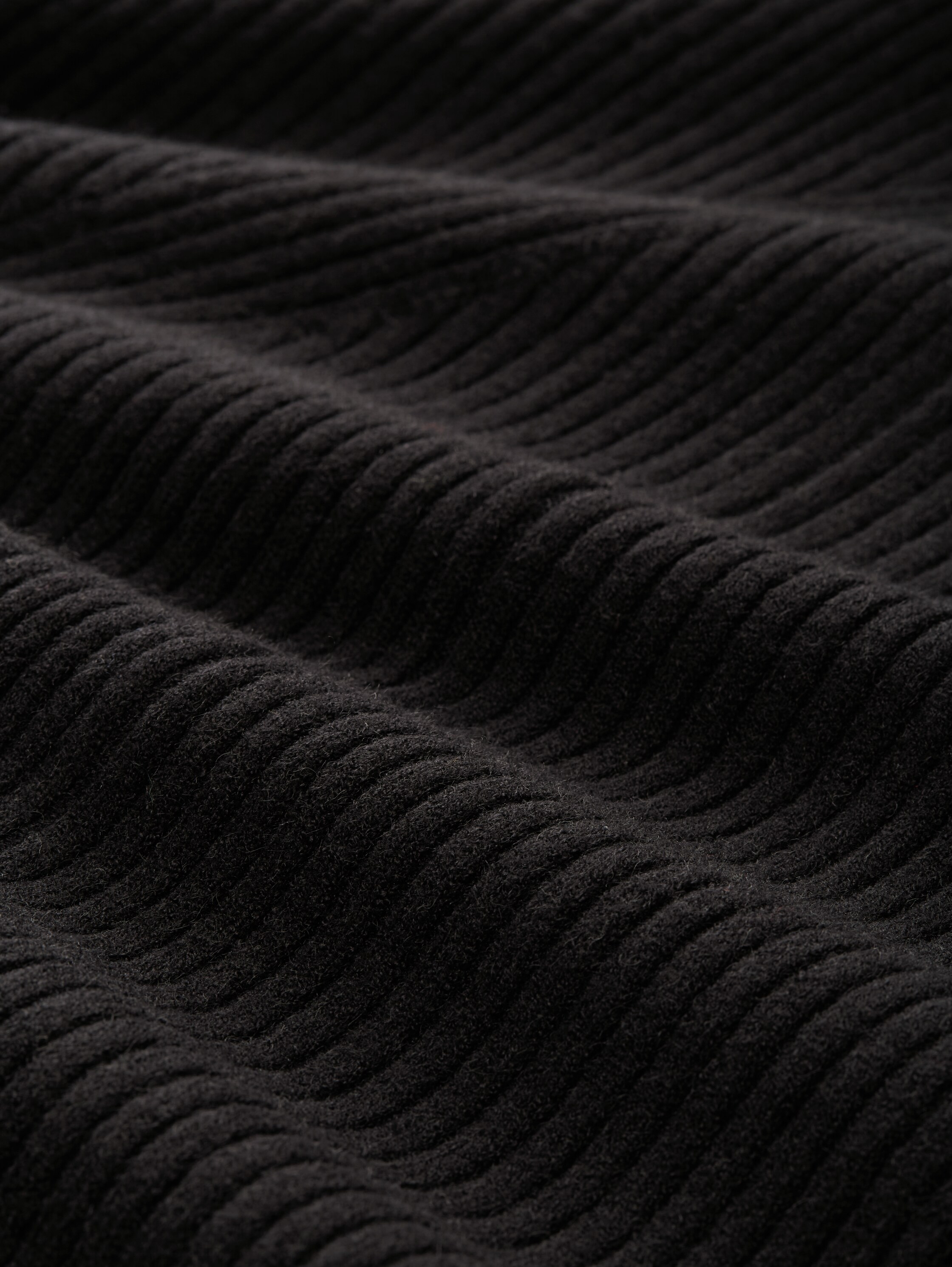 Getailleerde mini-jurk van geribbelde tricot - deep_black_1 - 