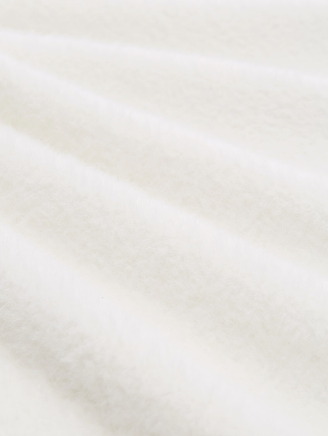 Strickpullover aus Federgarn - off white - Material-Ansicht