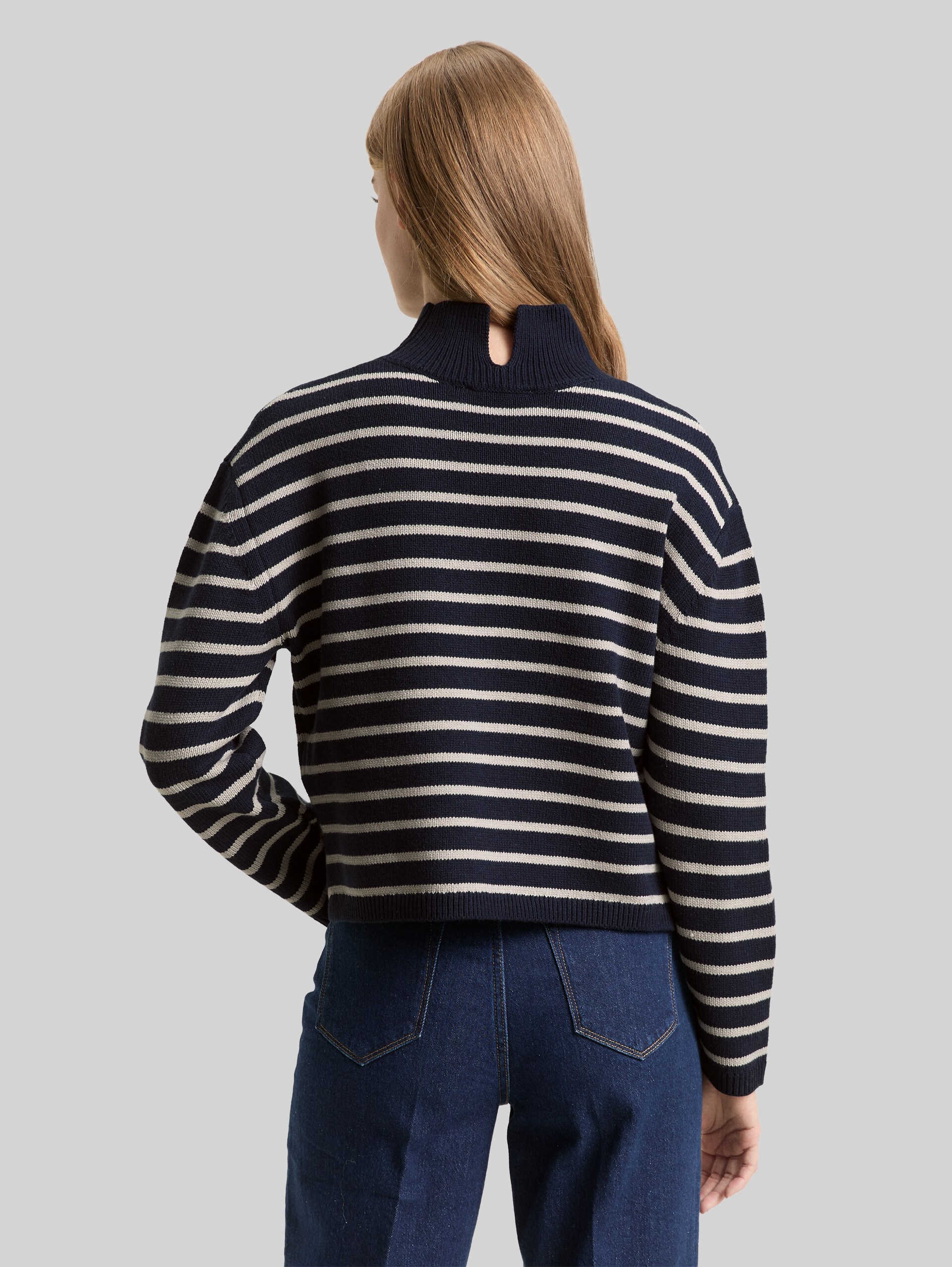 Relaxed fit knitted jumper with striped pattern - navy cloud grey stripe