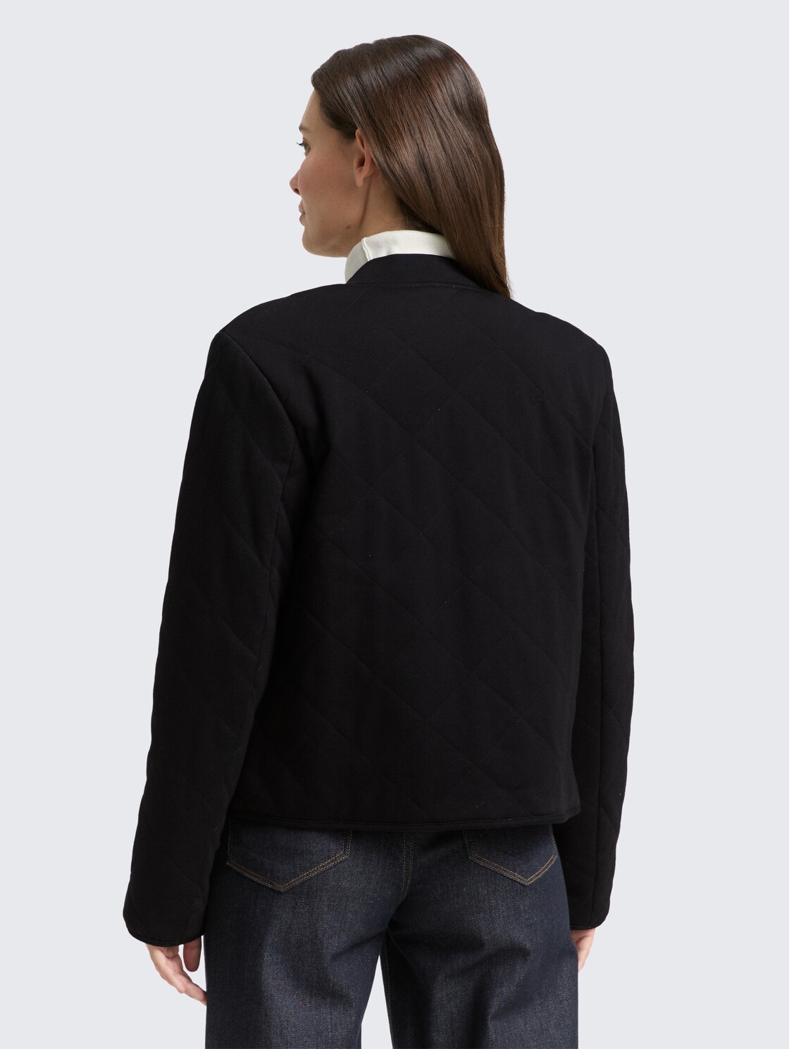 Steppjacke mit Glitzer-Effekt - structure with lurex - Model-Rückansicht