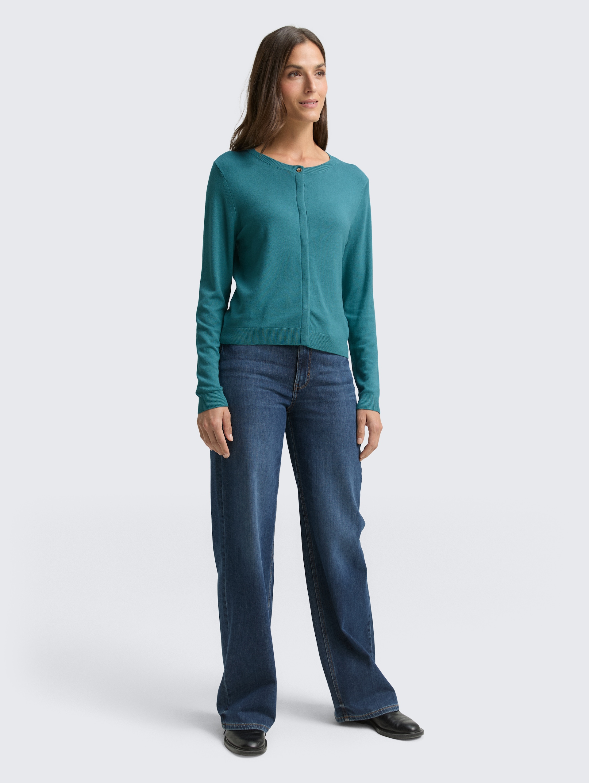 Cardigan with concealed button placket - tropical teal - Model front view