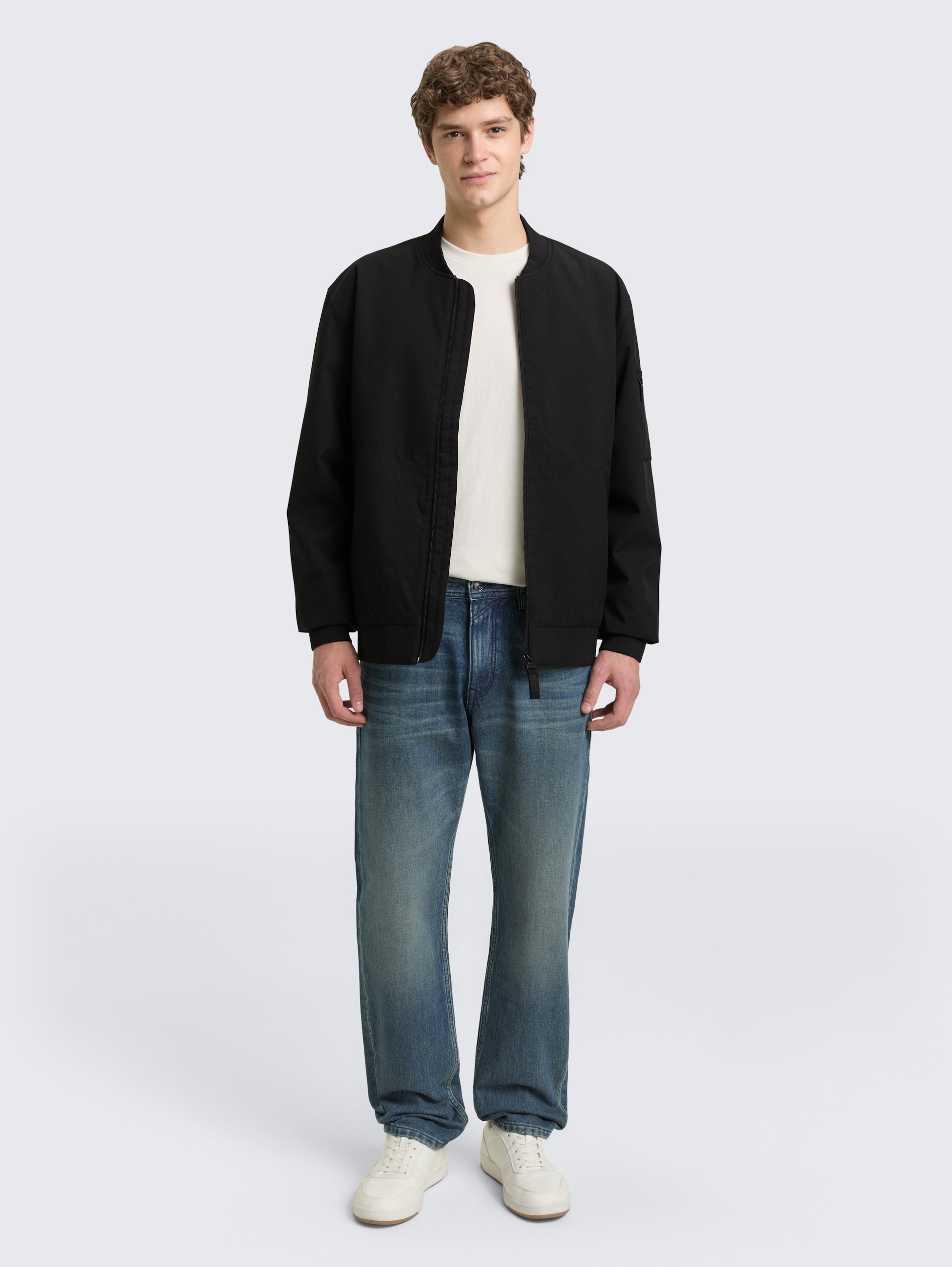 Blouson aviateur en matière déperlante - Black - vue latérale du modèle