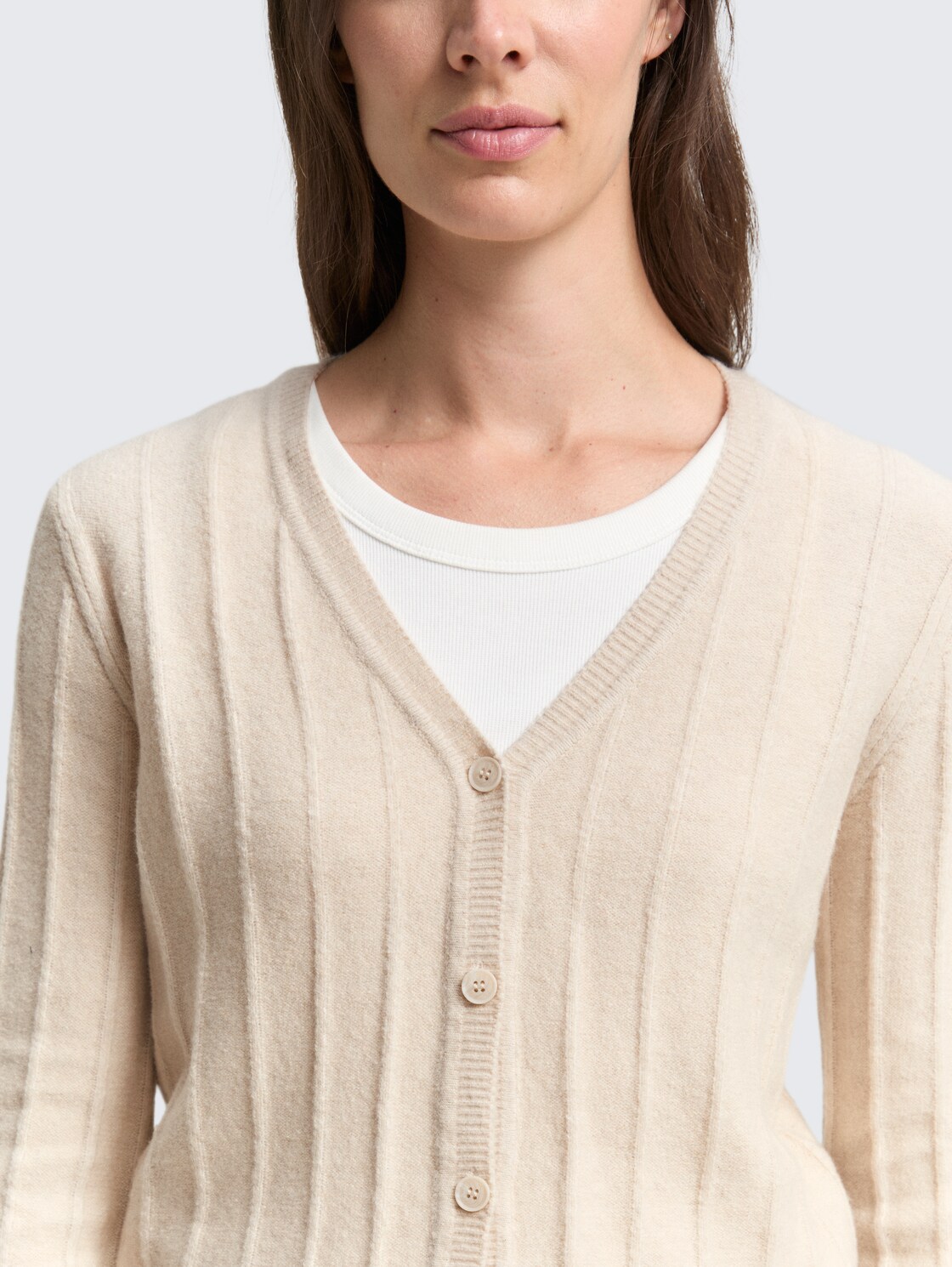 Rib Cardigan mit Wollanteil - sand stone beige melange - Detail-Model-Ansicht
