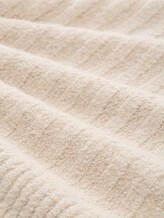 Bouclé Strickpullover mit Wollanteil - sand stone beige melange - Material-Ansicht
