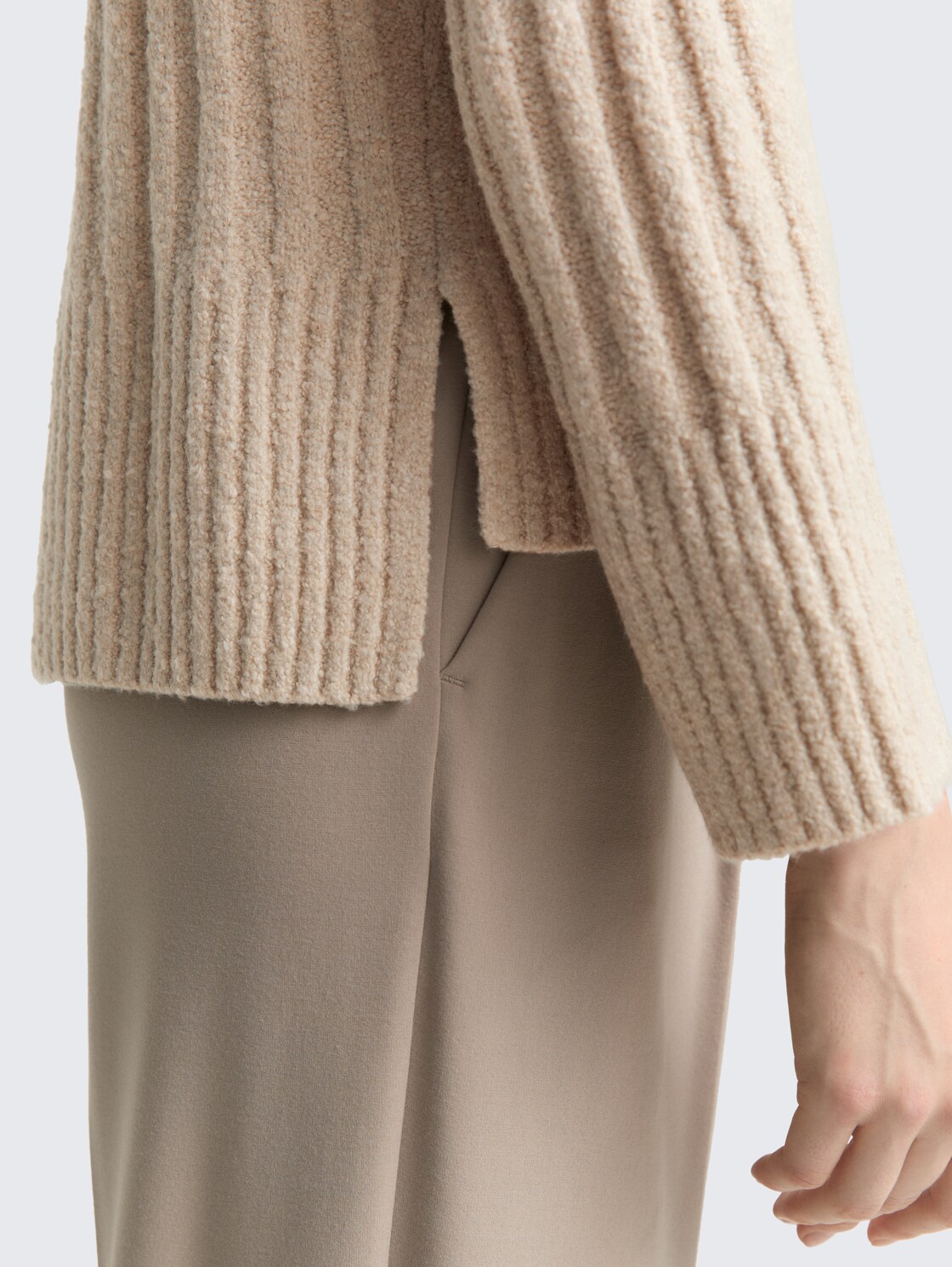 Bouclé knit jumper with wool content - sand stone beige melange - Detail model view