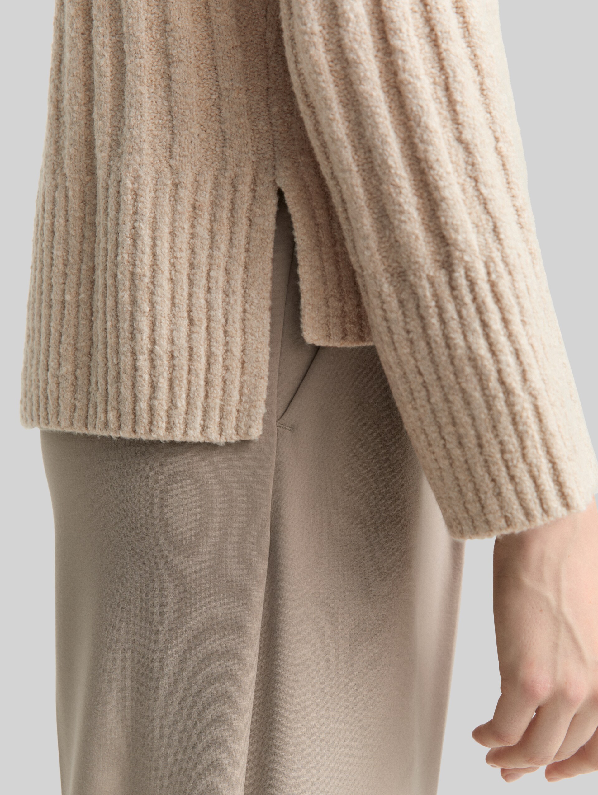 Bouclé knit jumper with wool content - sand stone beige melange - Detail model view
