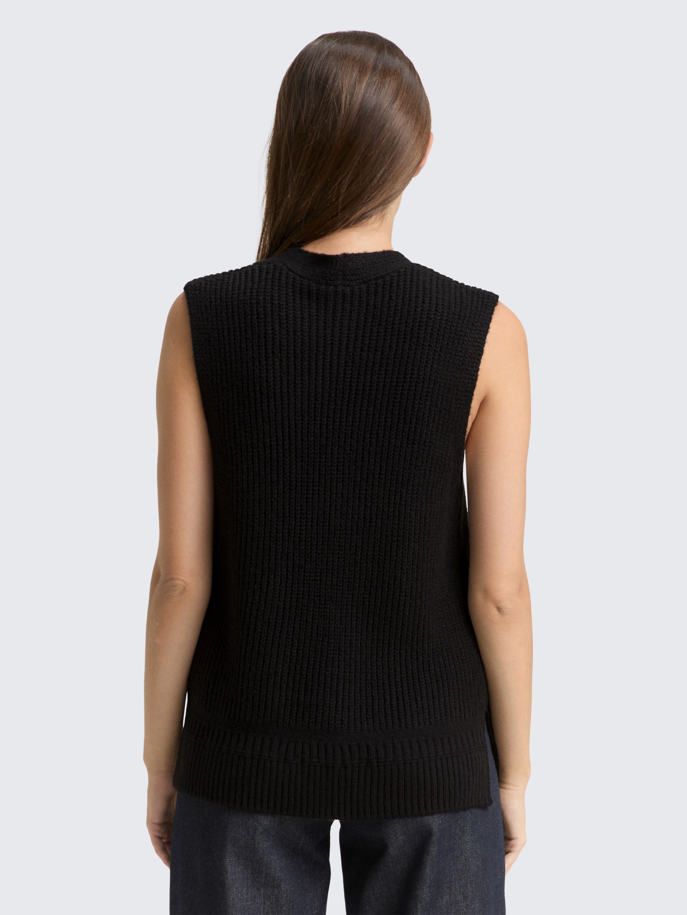 Pullunder mit V-Ausschnitt - deep black