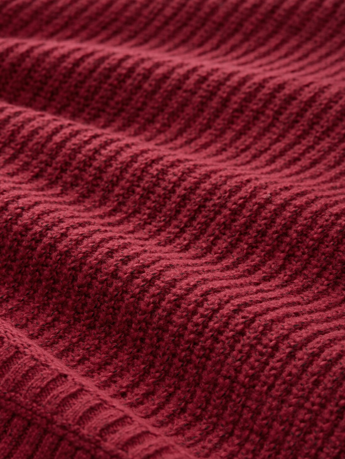 Loose Fit Rollkragenpullover - rumba red melange - Material-Ansicht