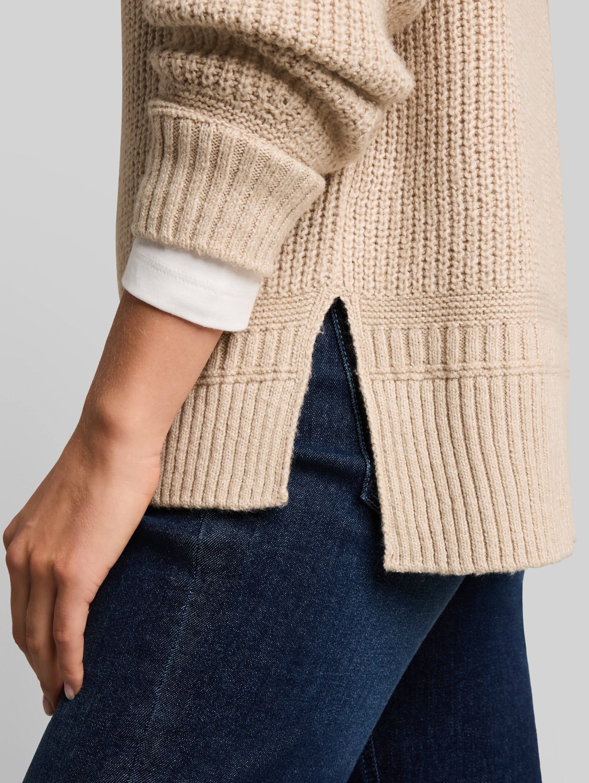 Pull à col roulé ample - gravel beige melange - Vue détaillée du modèle