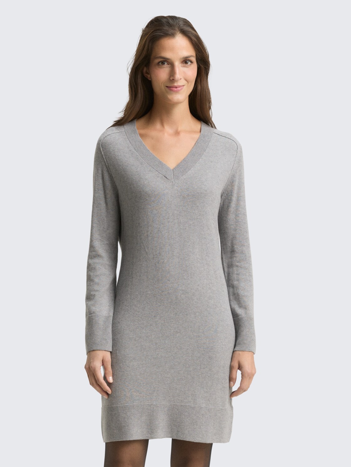 Strickkleid mit Kaschmir-Anteil - medium silver grey melange - Model-Vorderansicht