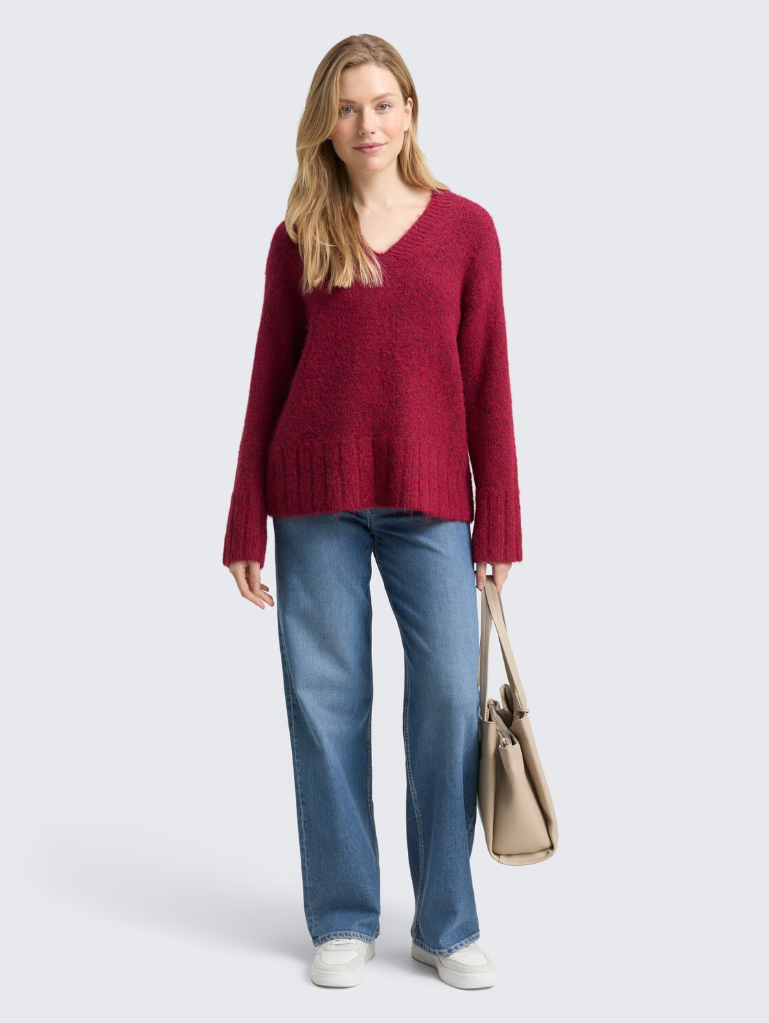 Oversize Strickpullover mit Wollanteil - rumba red melange - Model-Vorderansicht