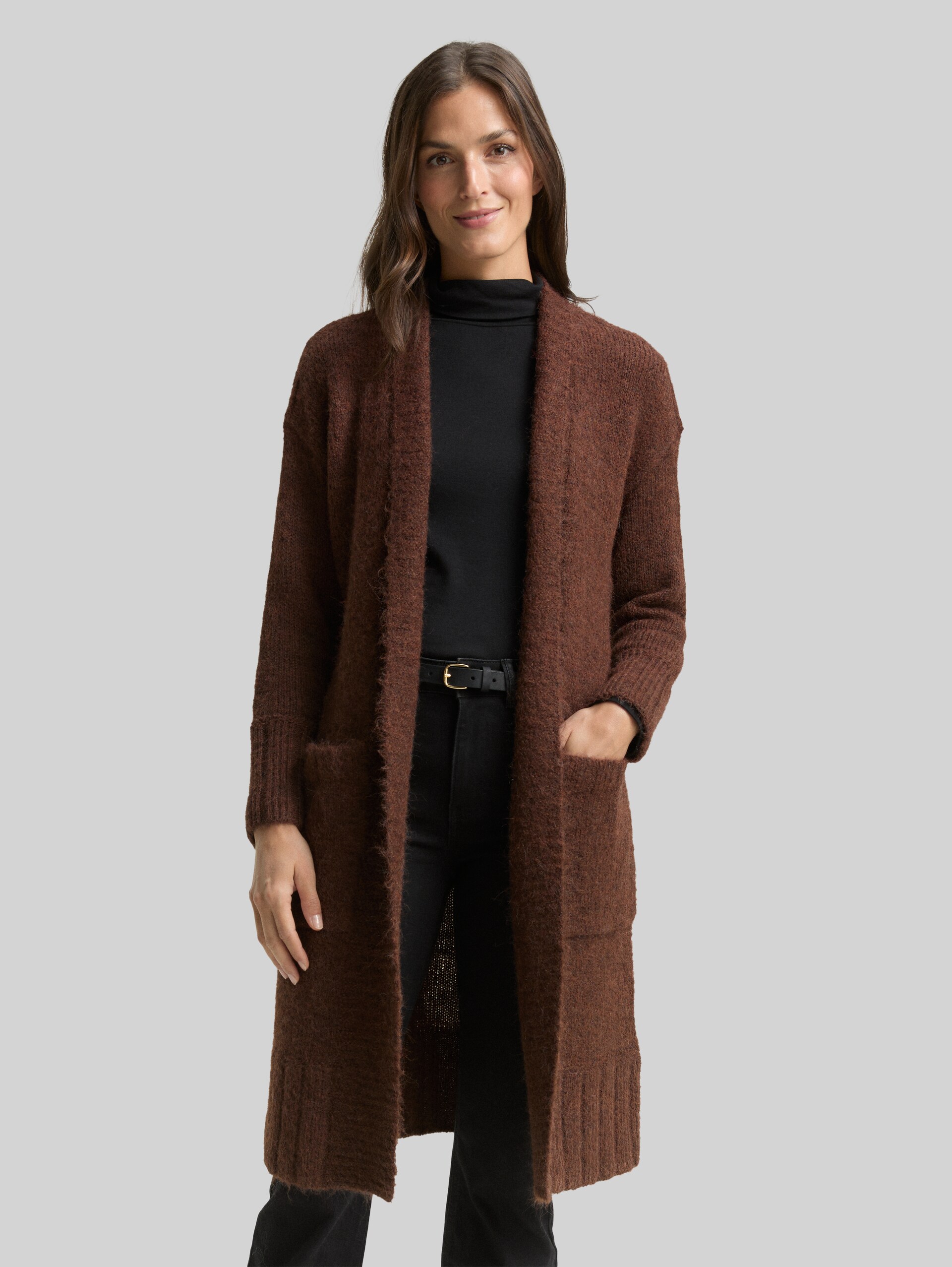 Oversized cardigan with wool content - dark pecan brown melange - Neckline model front view