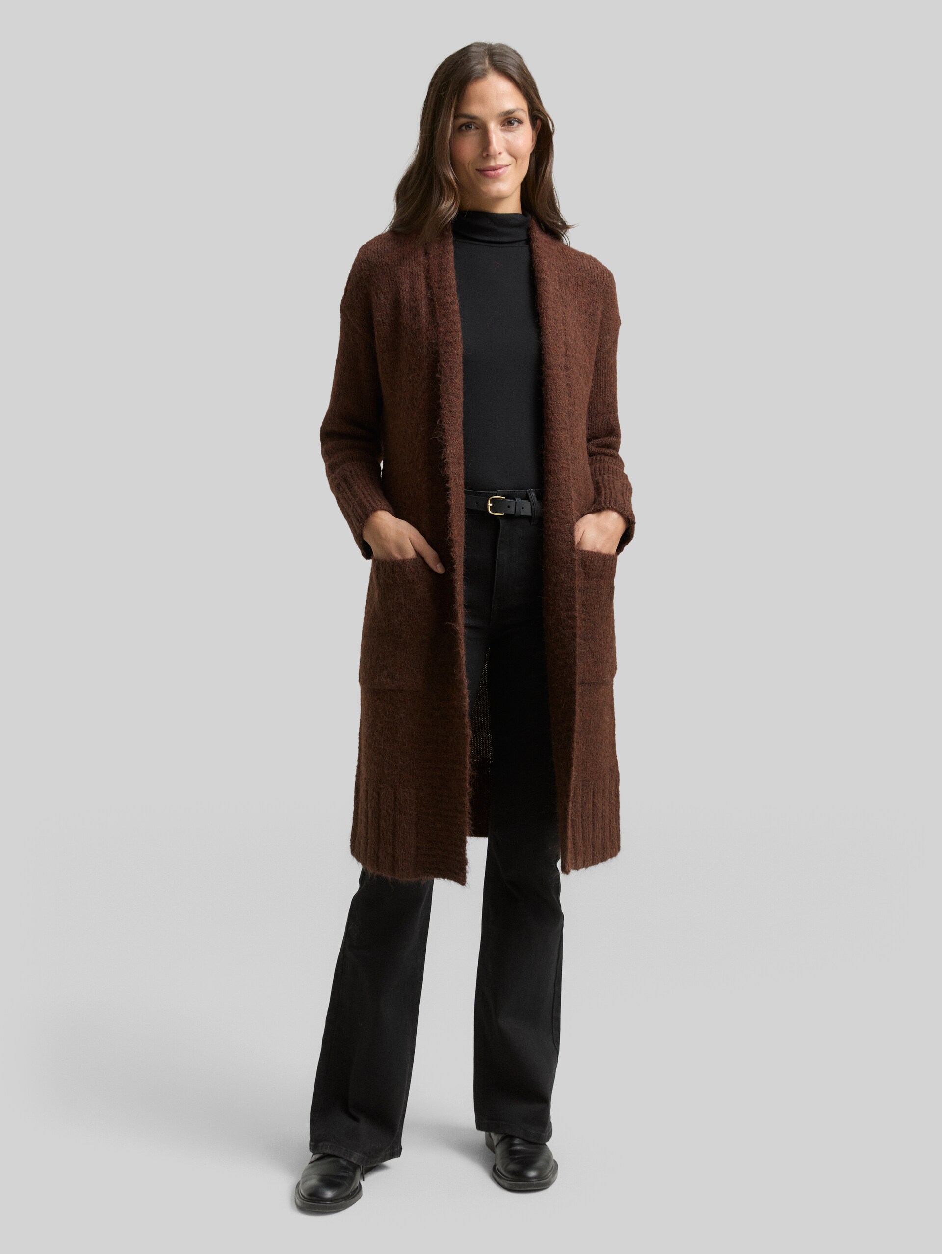 Oversized cardigan with wool content - dark pecan brown melange - Model front view