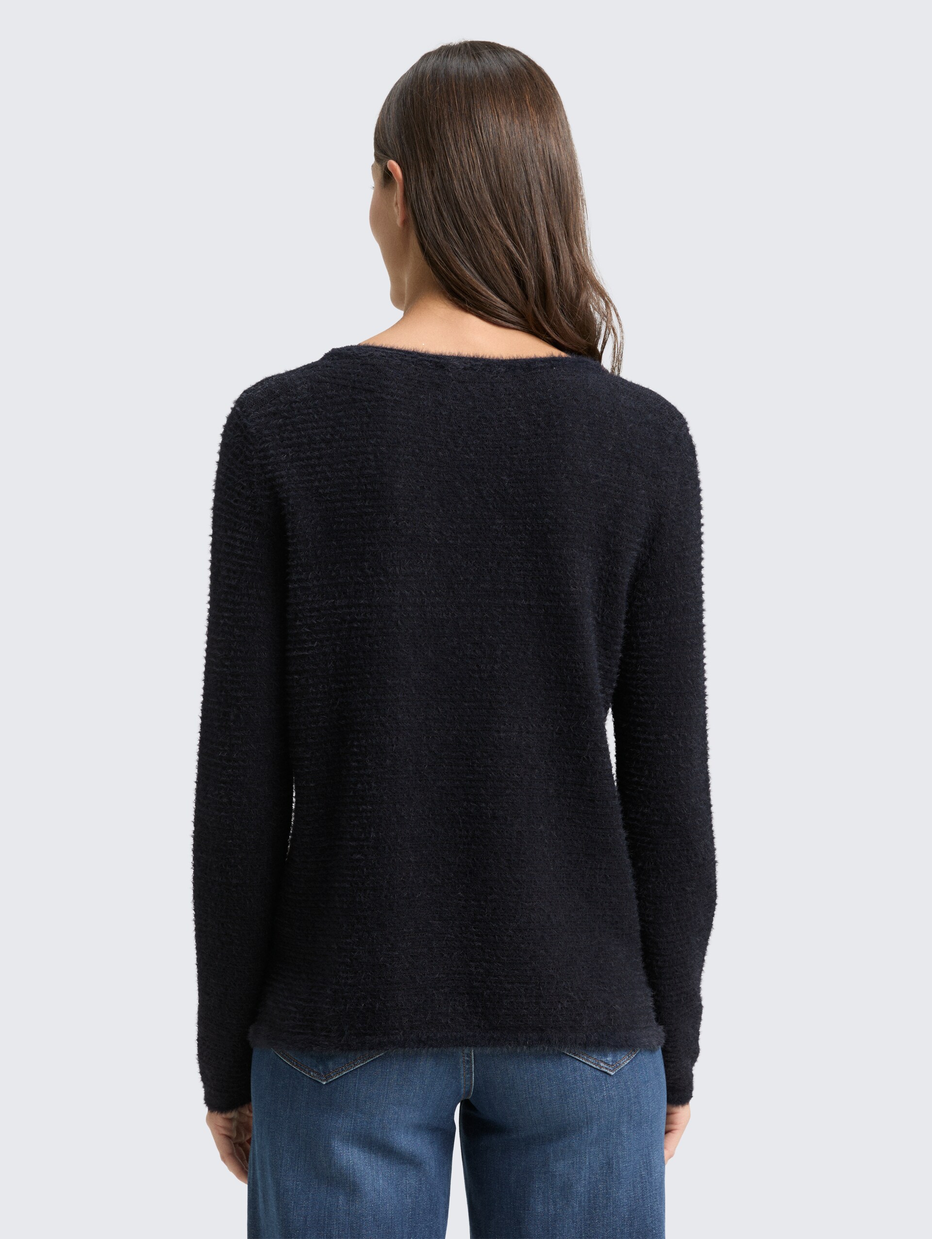 Strickpullover aus Federgarn - black stripe with featheryarn