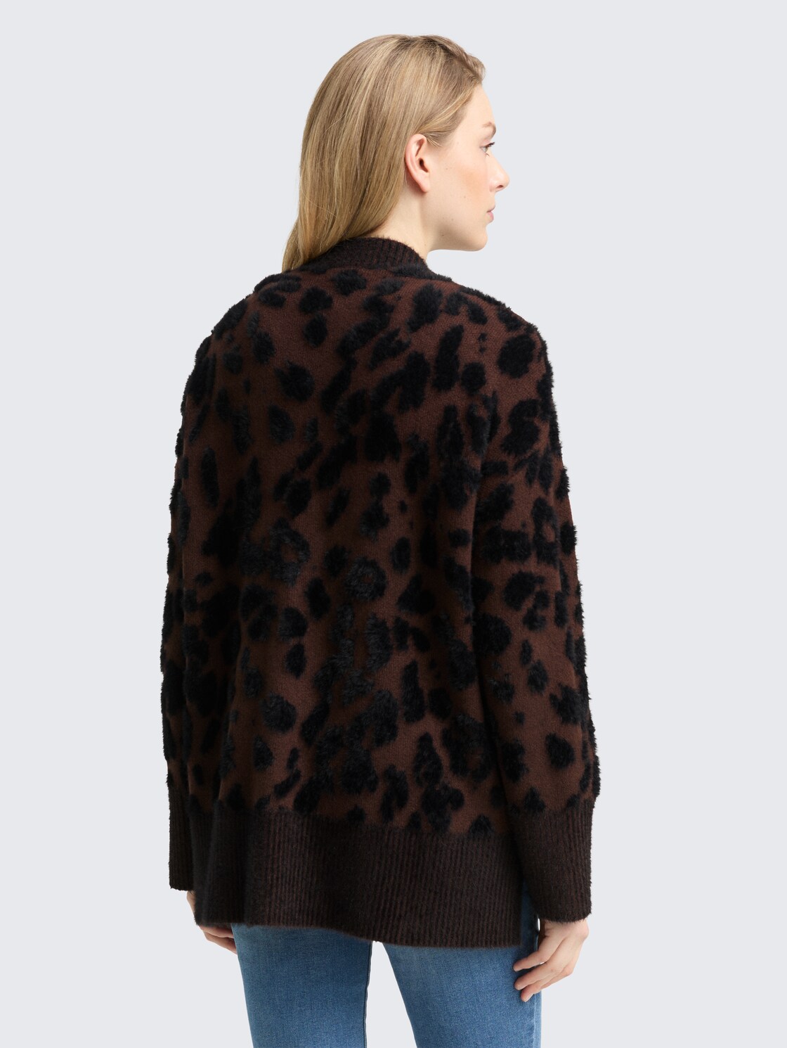 Oversize Cardigan mit Leo-Muster - big brown leo design