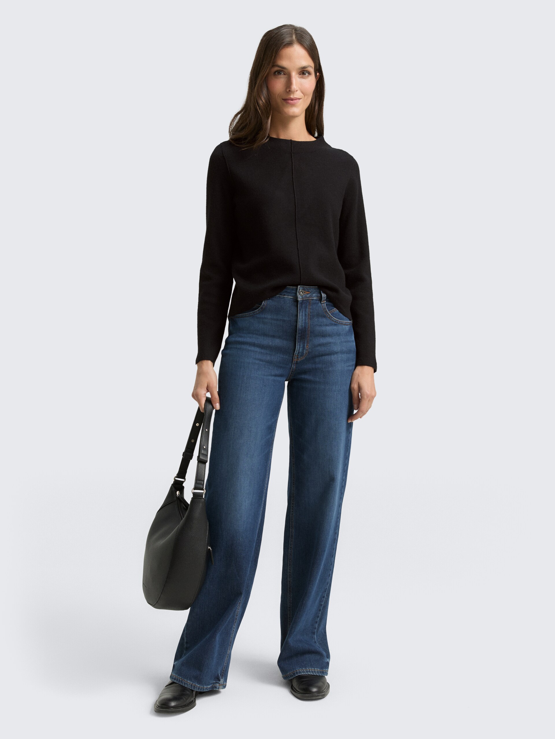 Cropped Strickpullover mit Stehkragen - deep black - Model-Vorderansicht