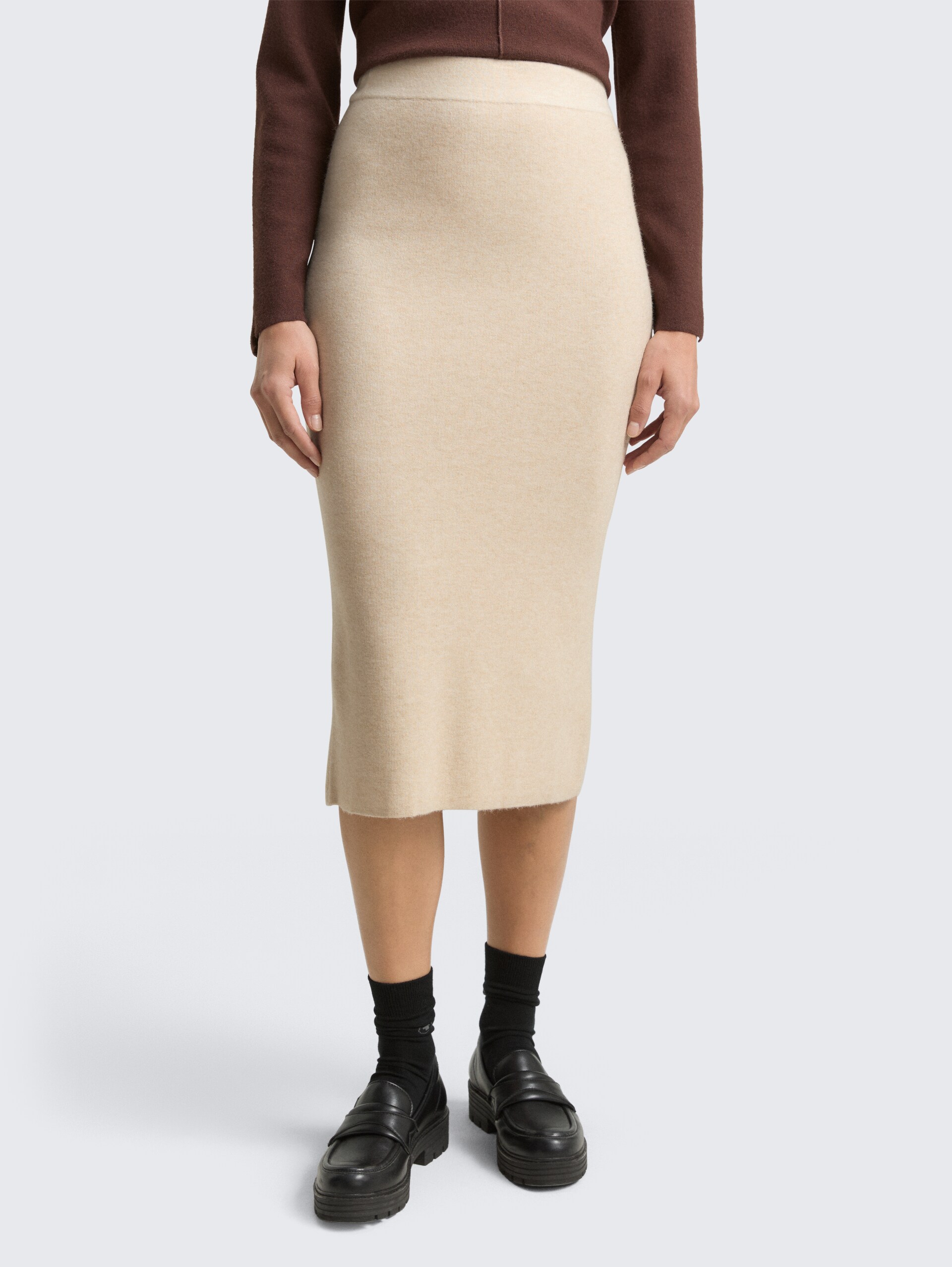 Midi-Rock mit Schlitz - sand stone beige melange - Ausschnitt Model-Vorderansicht