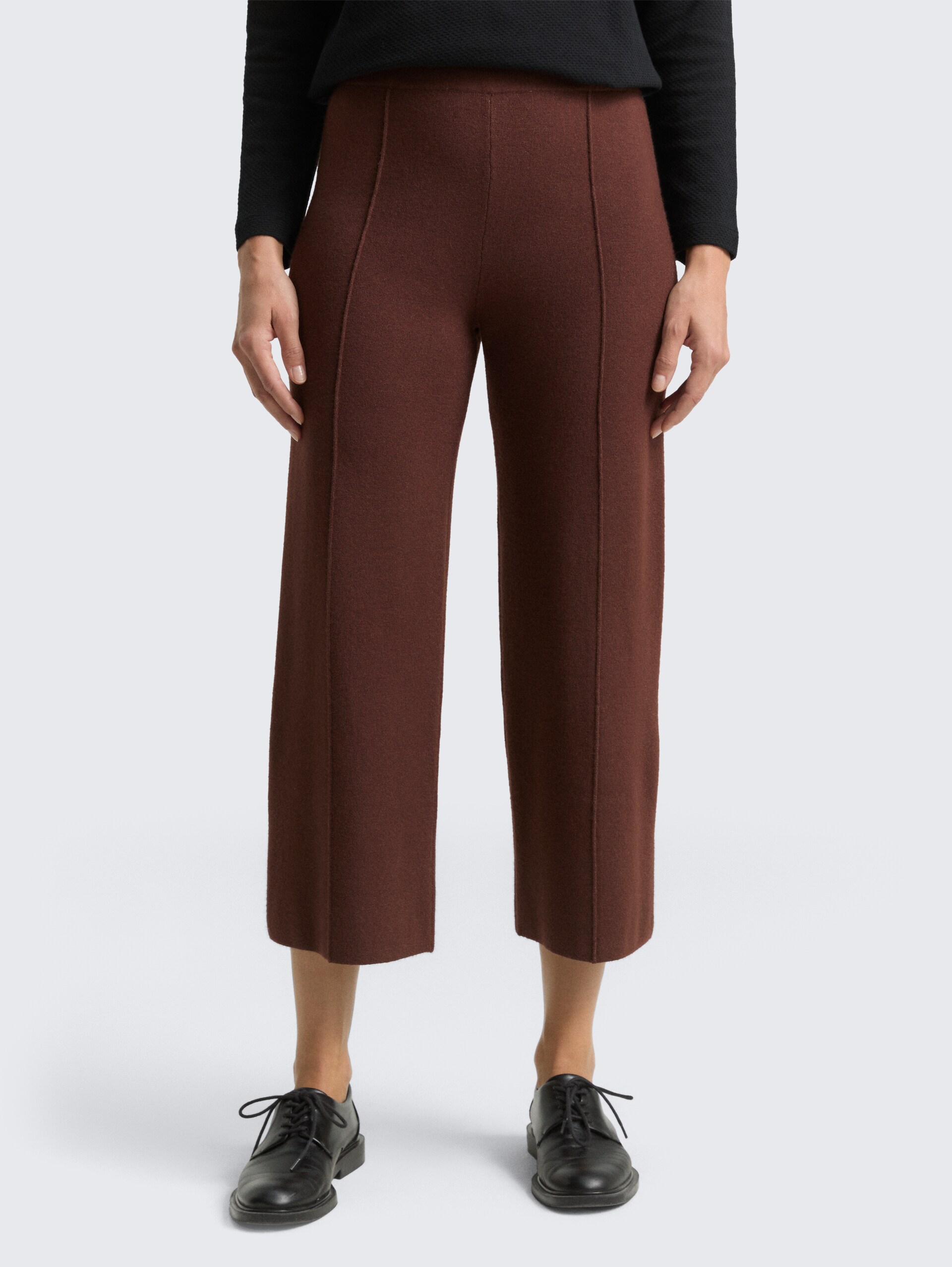 Culotte Strickhose - dark pecan brown melange - Ausschnitt Model-Vorderansicht