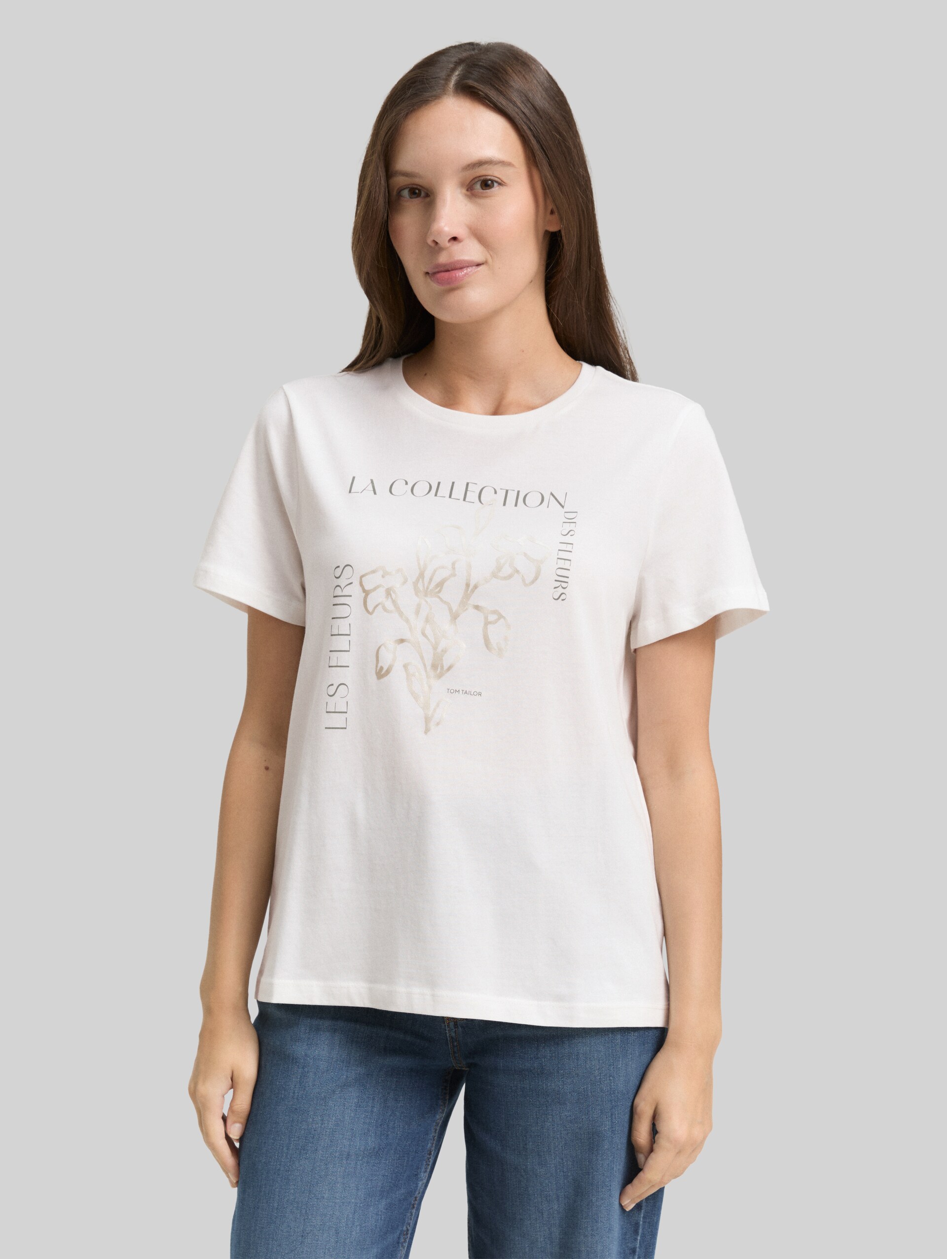 T-Shirt mit Print - Whisper White - Ausschnitt Model-Vorderansicht