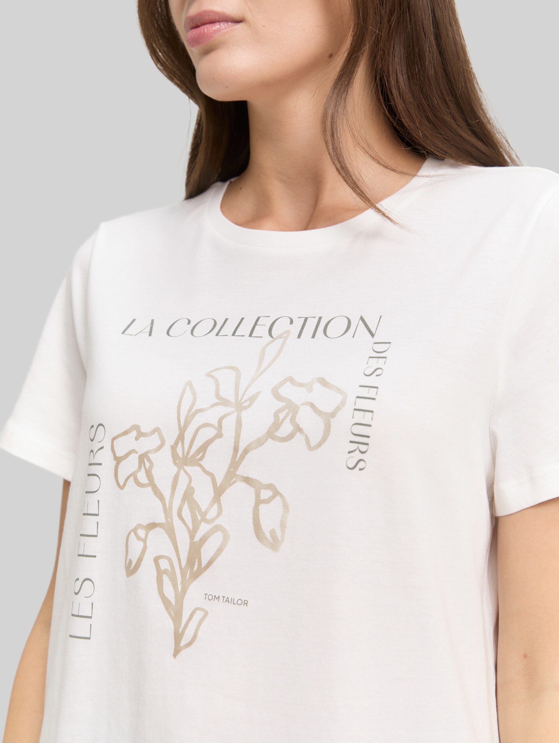 T-Shirt mit Print - Whisper White - Detail-Model-Ansicht
