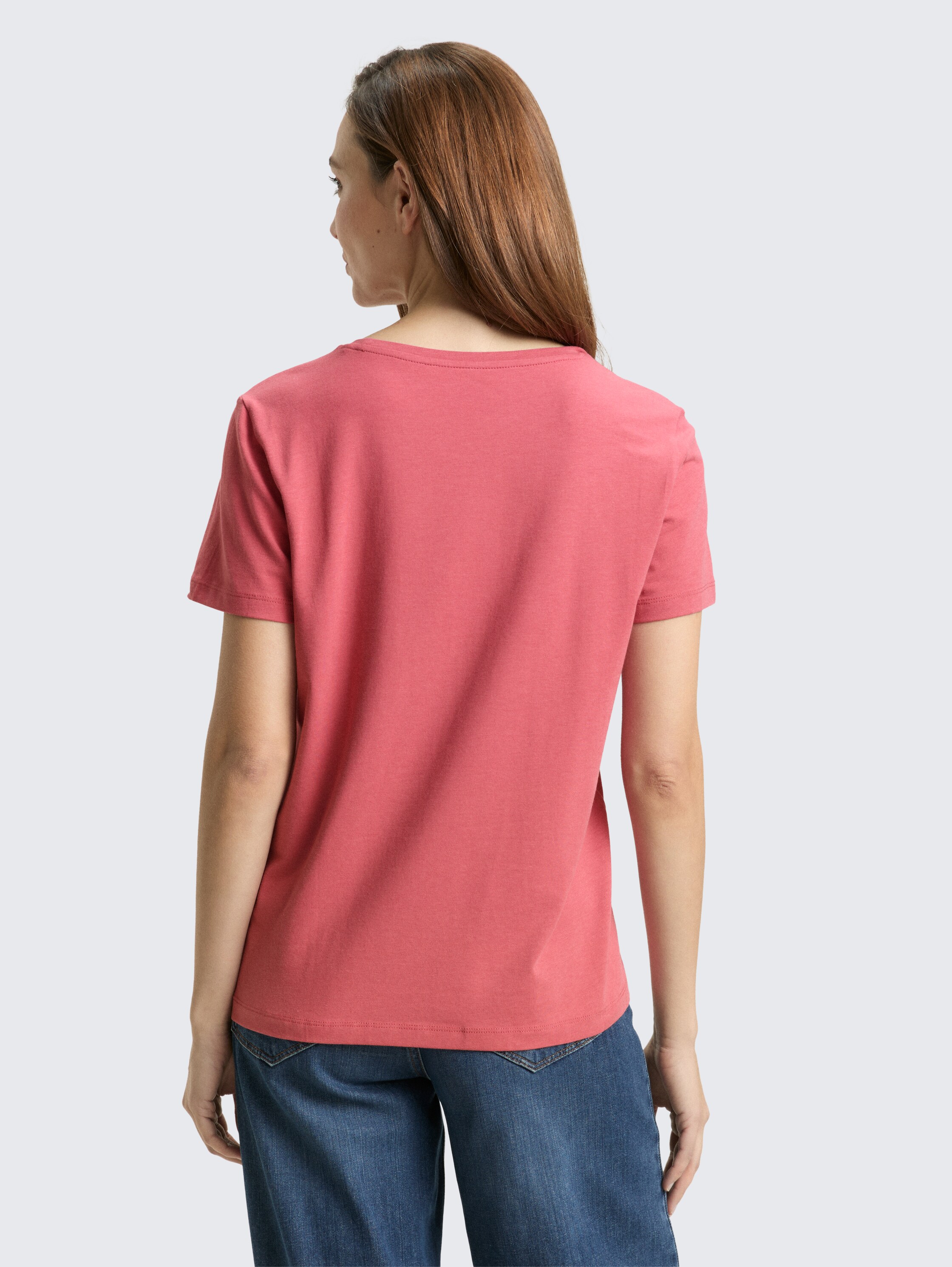 T-Shirt mit Blumen-Stickerei - cozy pink - Auschnitt Model-Rückansicht