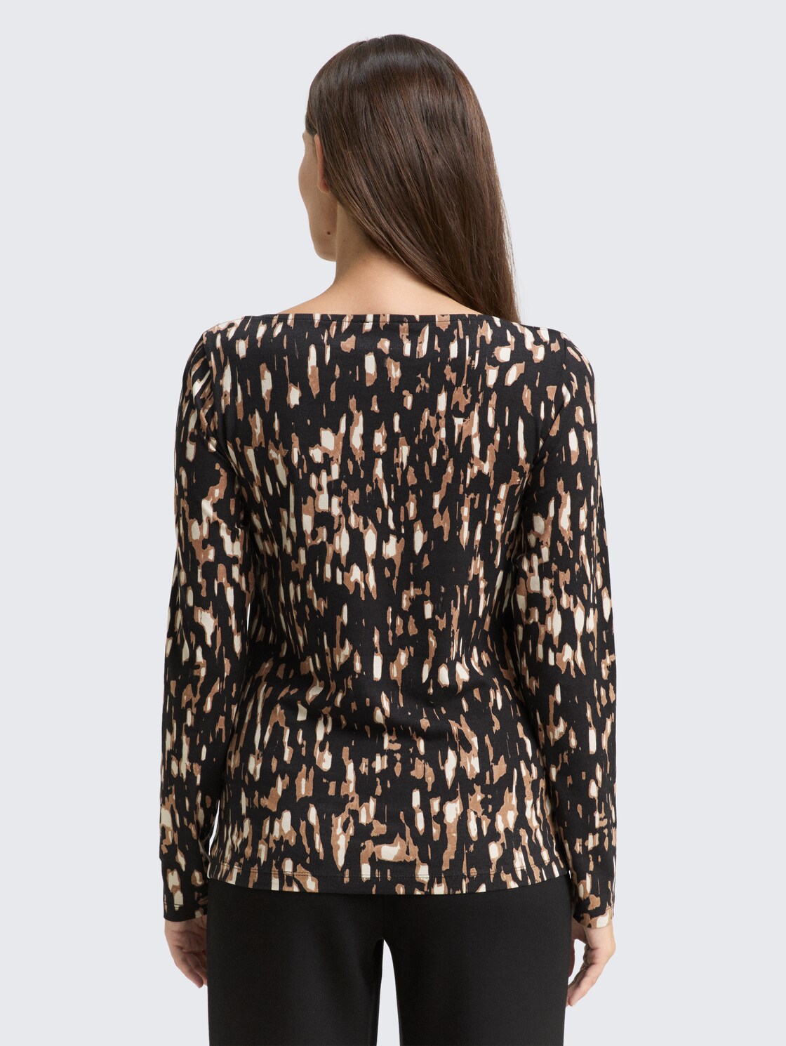 Langarmshirt mit Muster - brown sparkle design - Auschnitt Model-Rückansicht