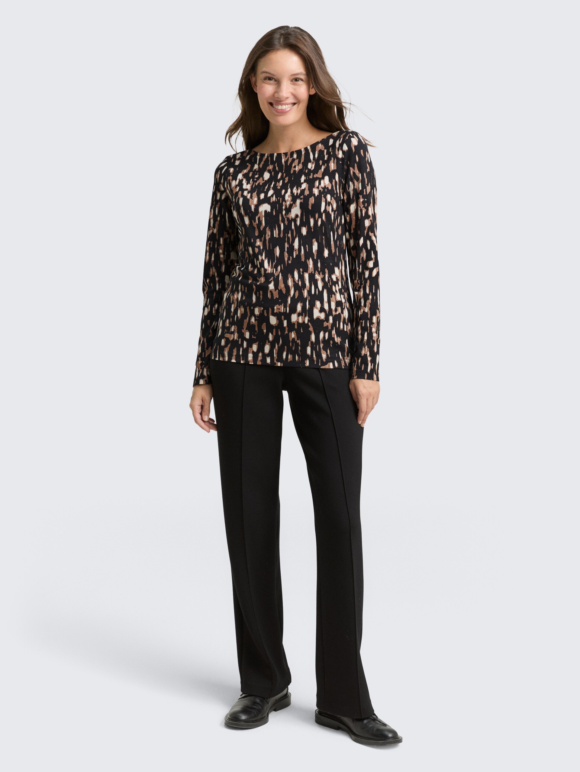 Shirt met lange mouwen met patroon - brown sparkle design - Model vooraanzicht
