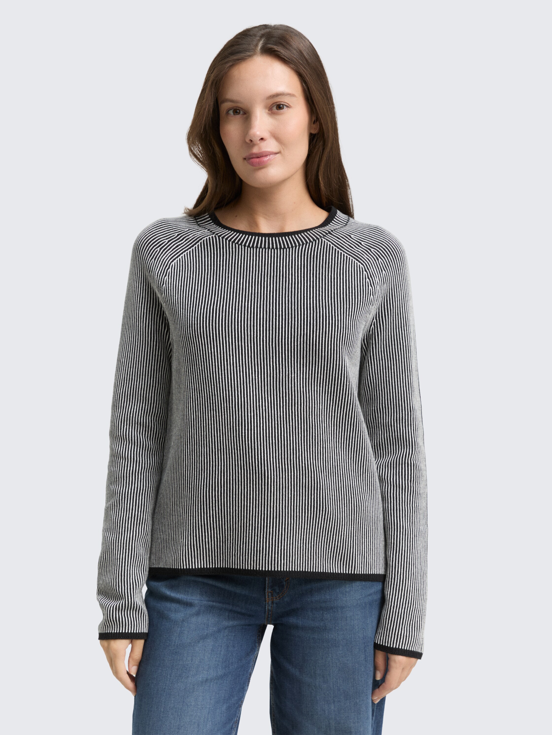 Knitted jumper with round neck - black_white_plaited_knit - 