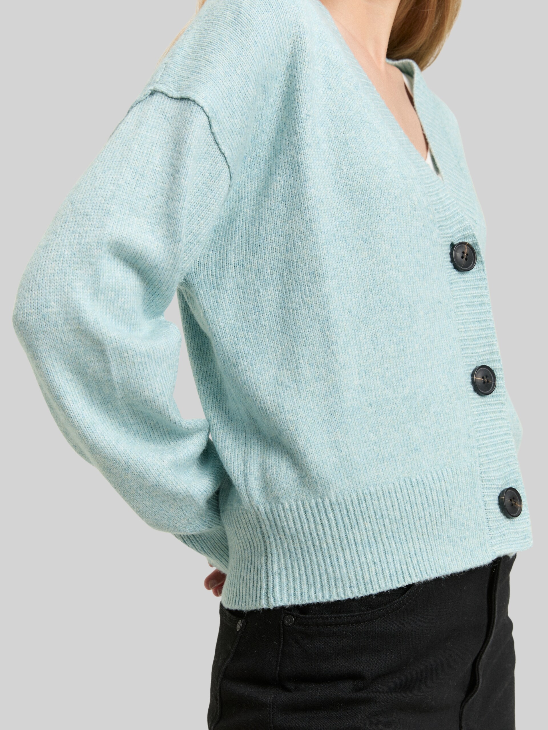 Cardigan ample à encolure en V - white moss melange - Vue détaillée du modèle